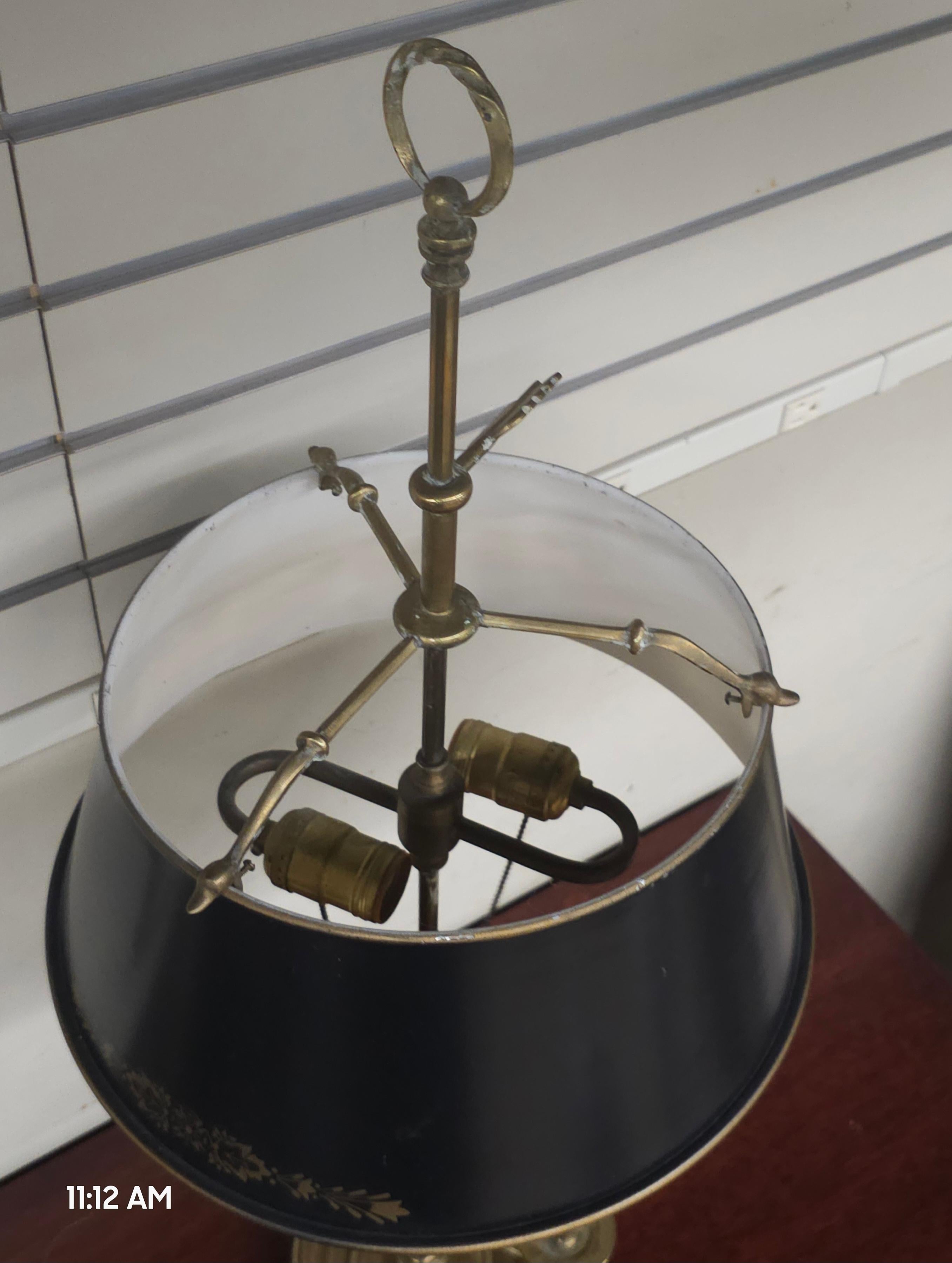 Lampe de table Bouillotte en laiton de style Empire en vente 2