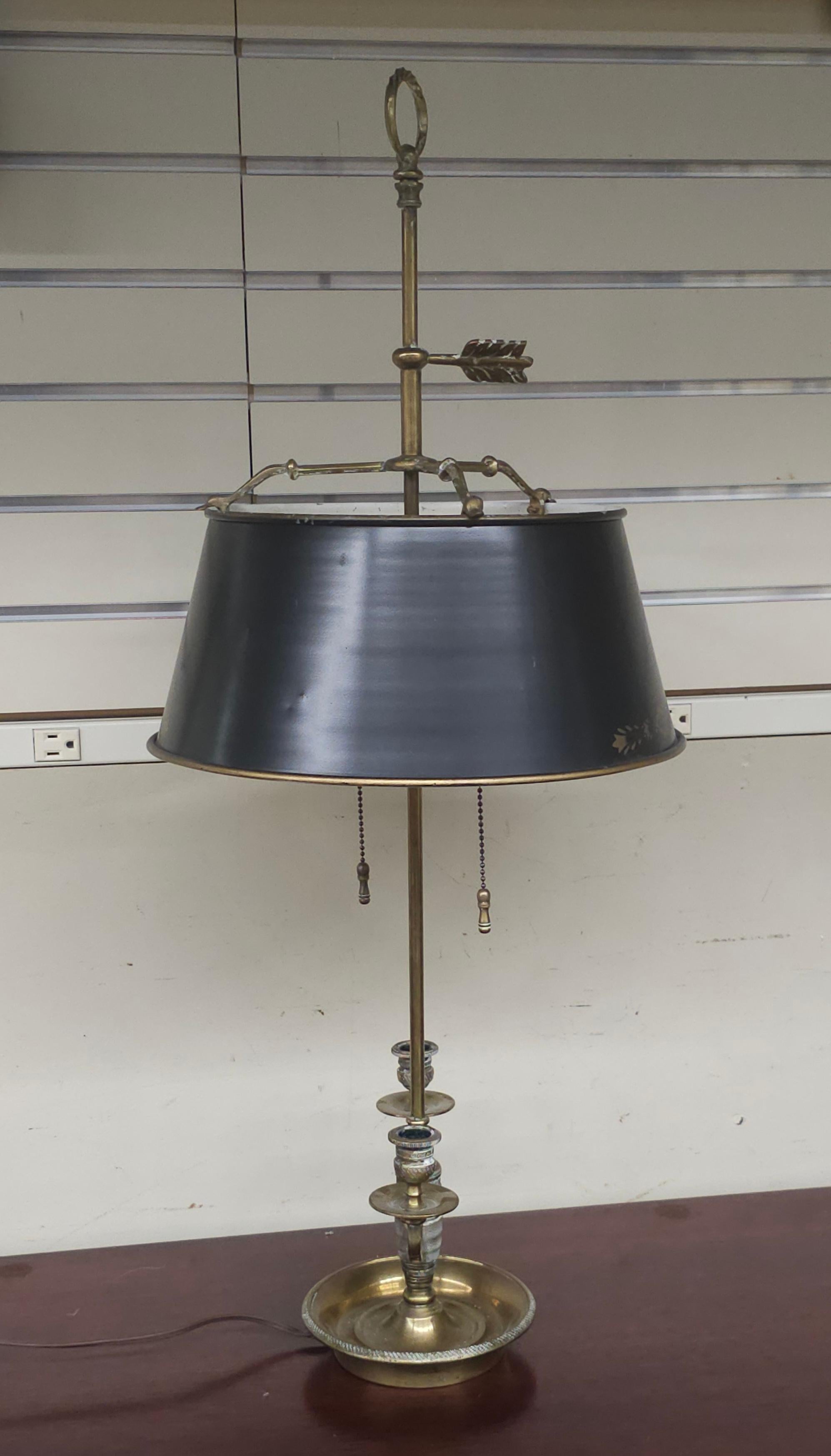 Lampe de table Bouillotte en laiton de style Empire État moyen - En vente à Germantown, MD