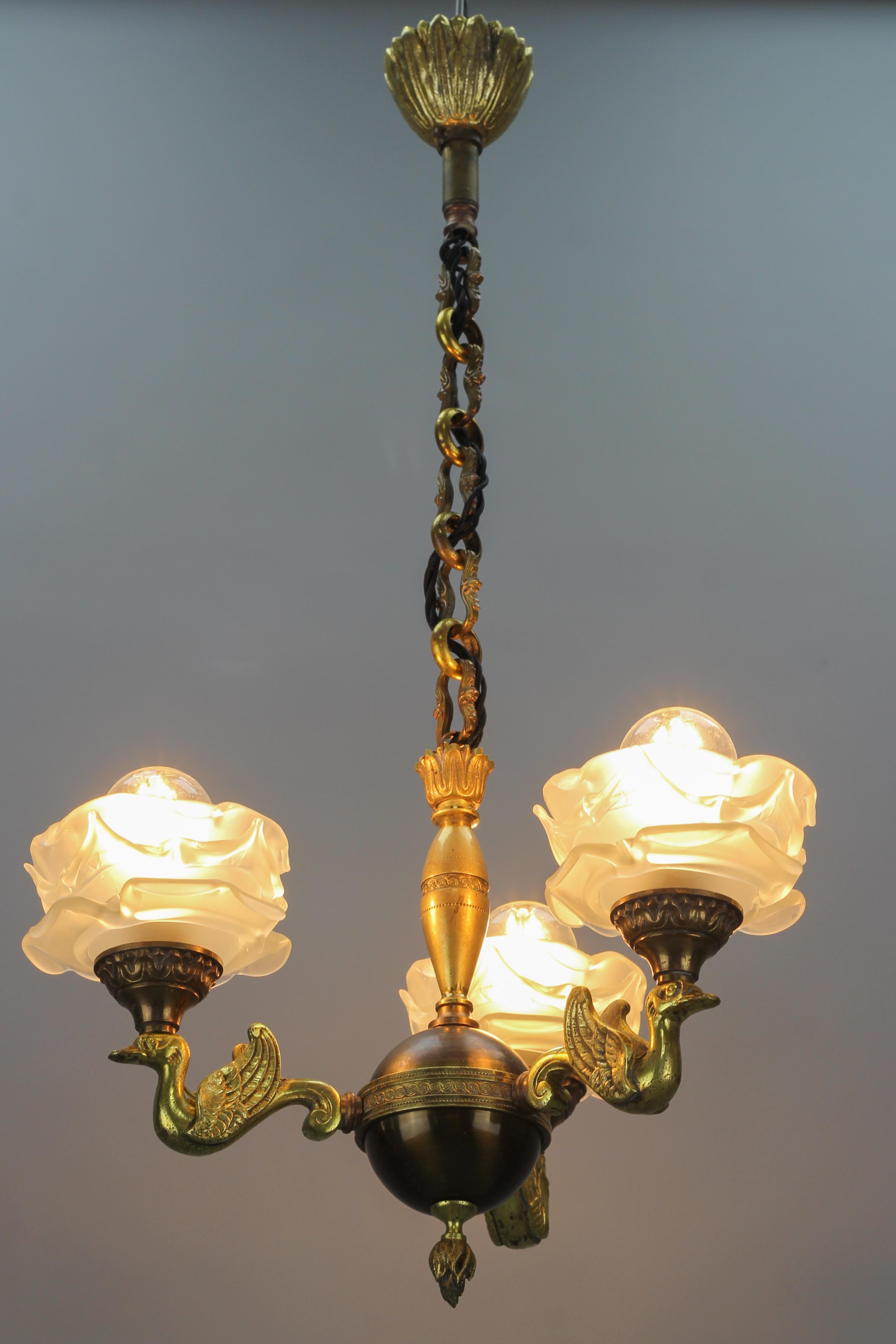French Empire Style Brass, Bronze and Frosted Glass Three-Light Chandelier In Good Condition For Sale In Barntrup, DE