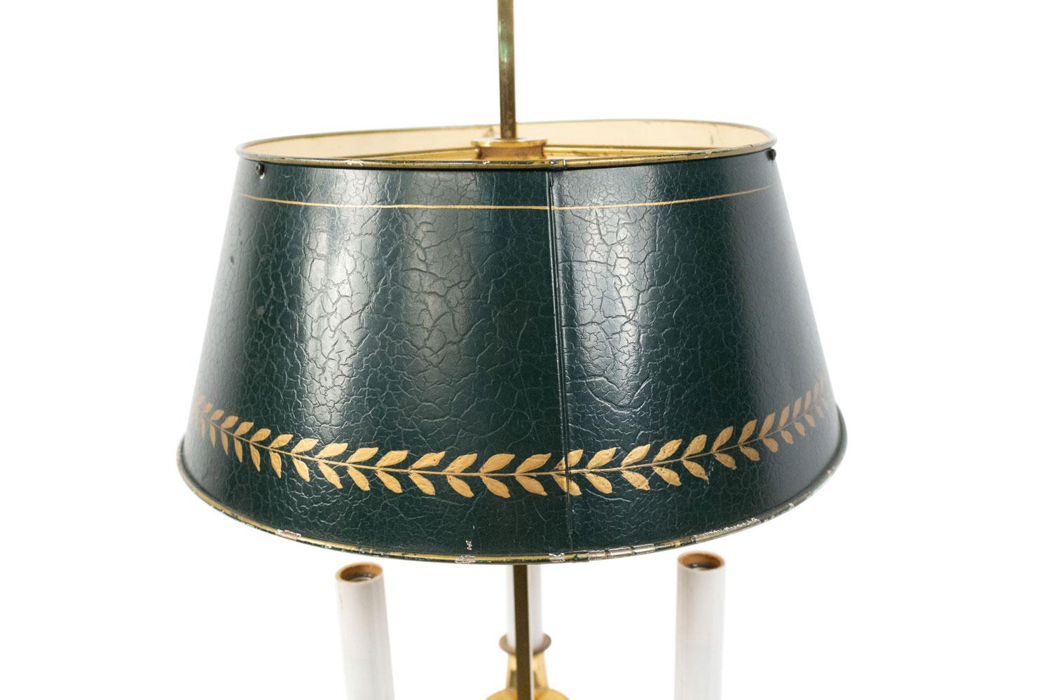 French Empire Style Brass Table Lamp (Französisch) im Angebot