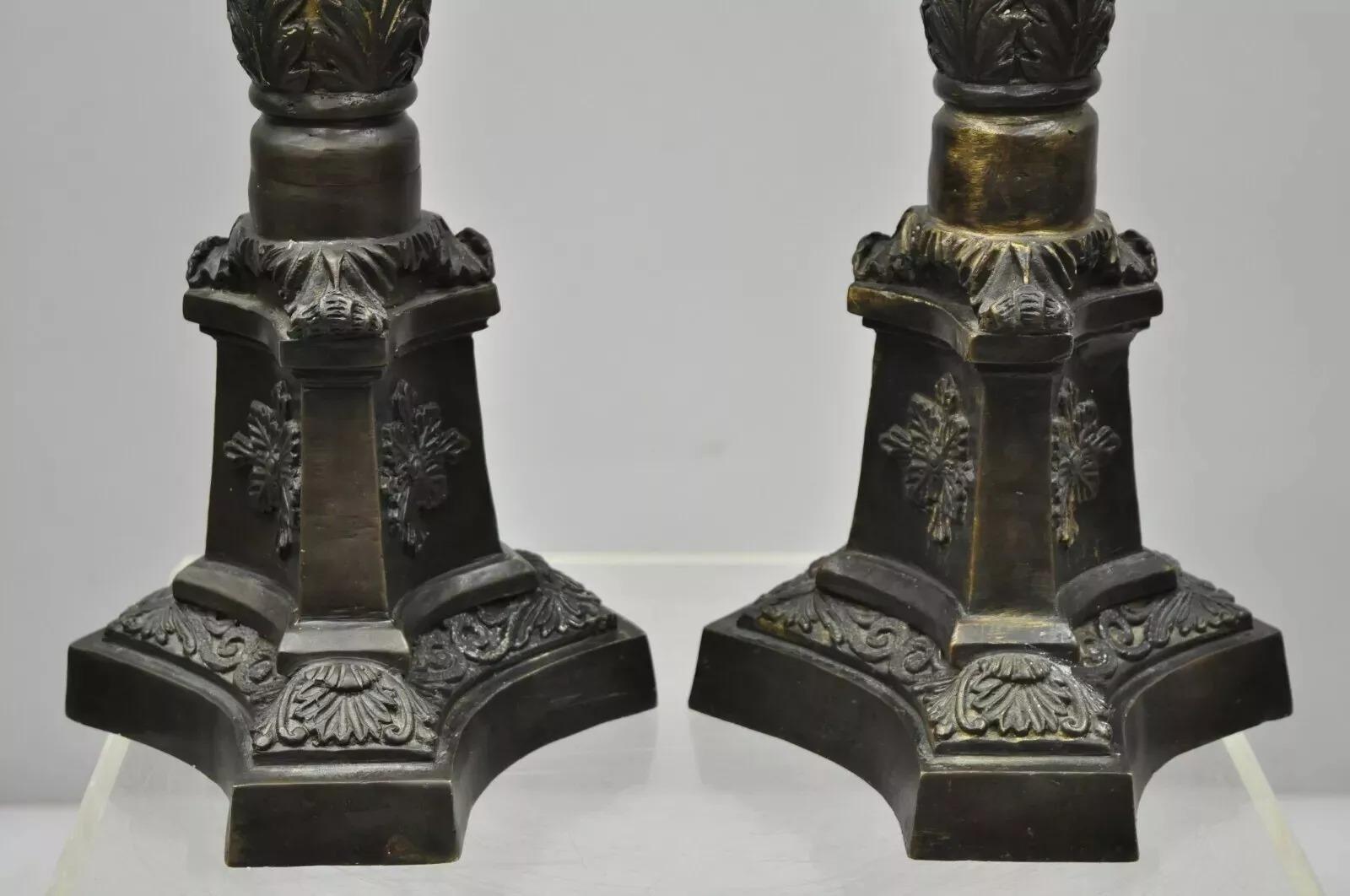XX secolo Portacandele Prickets in stile impero francese in bronzo da 26