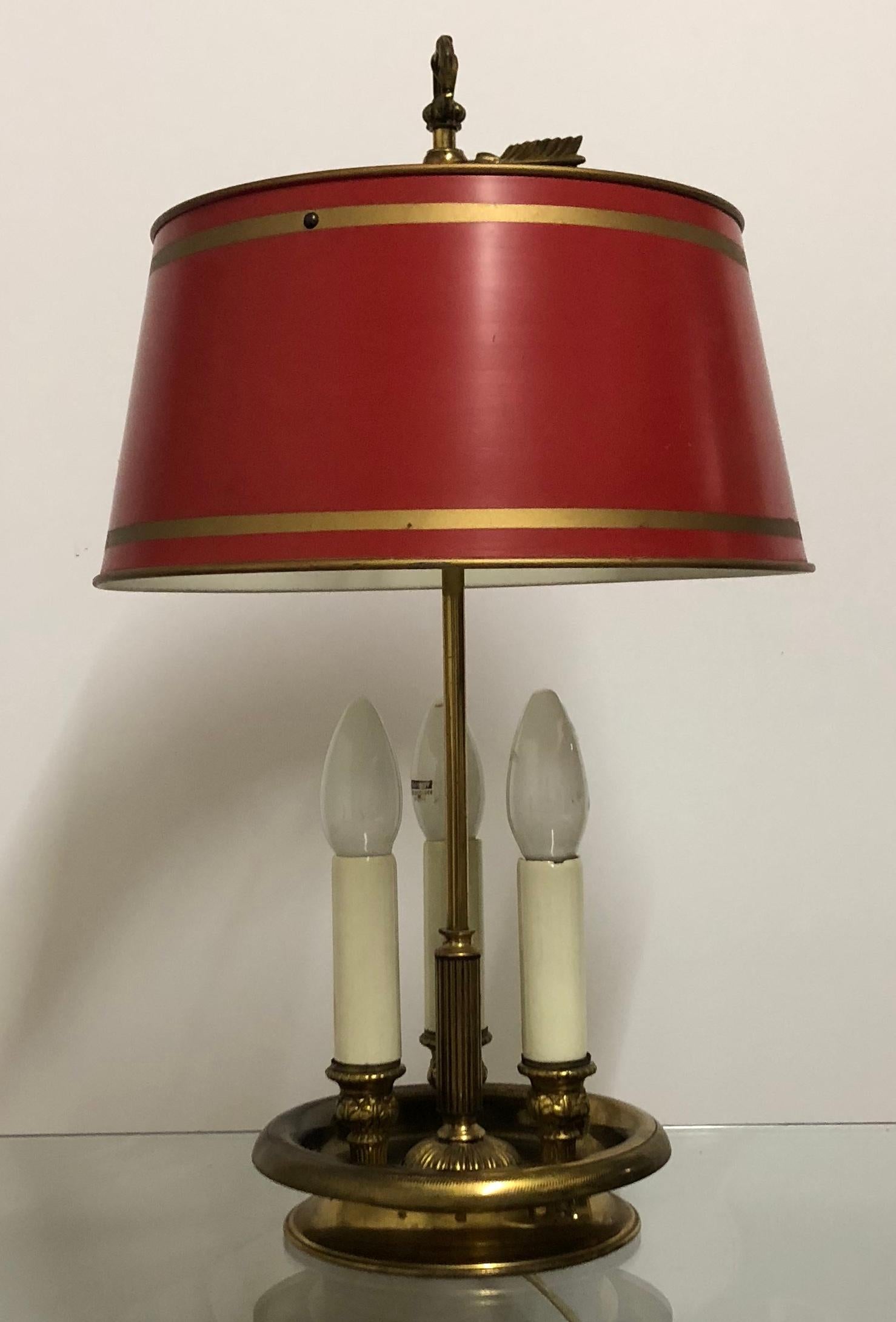 French Empire Style Bronze and Tole Bouillotte Lamp In Good Condition In Wiesbaden, Hessen