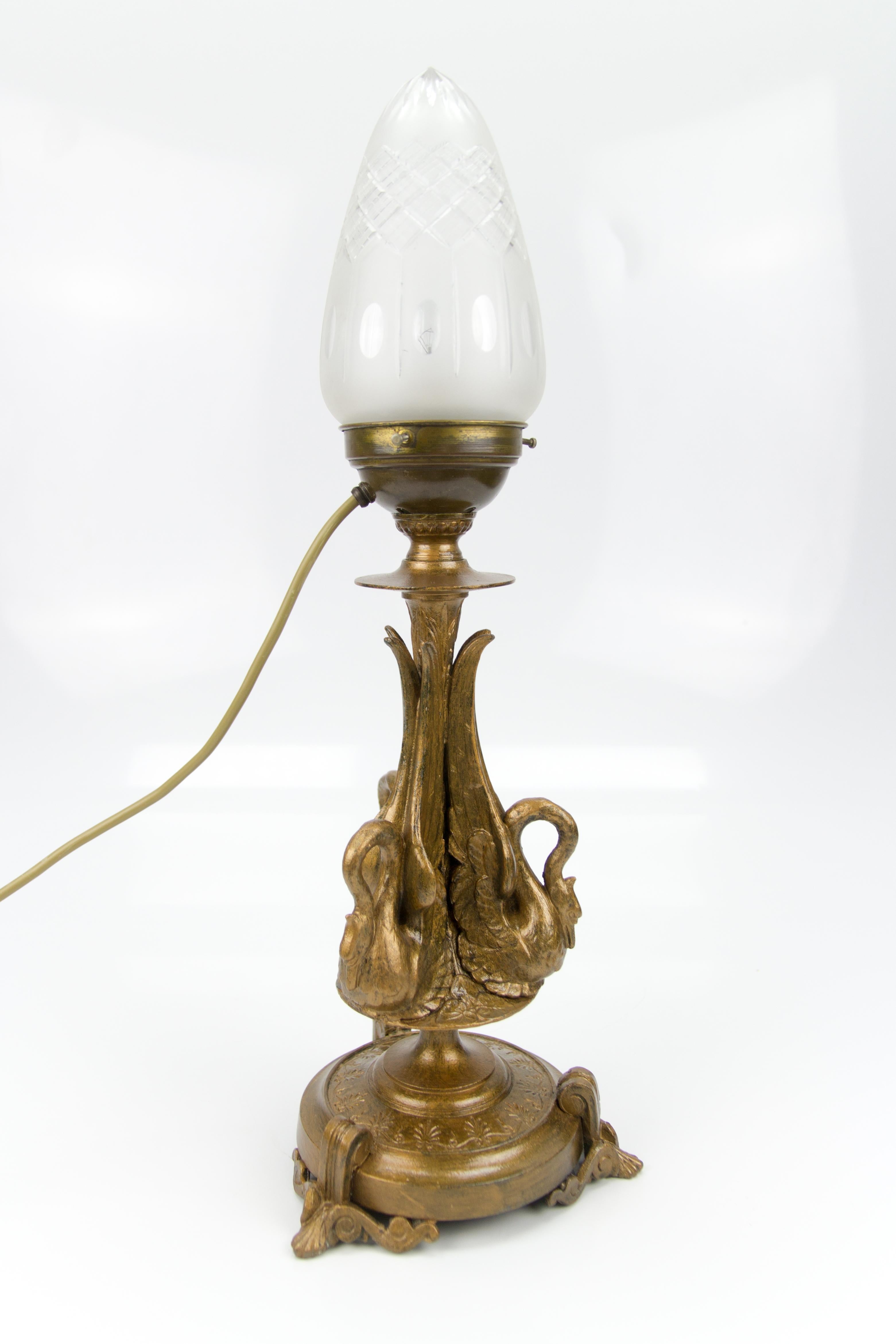 French Empire Style Bronze-Colored Pewter and Frosted Cut Glass Table Lamp 1900s For Sale 14