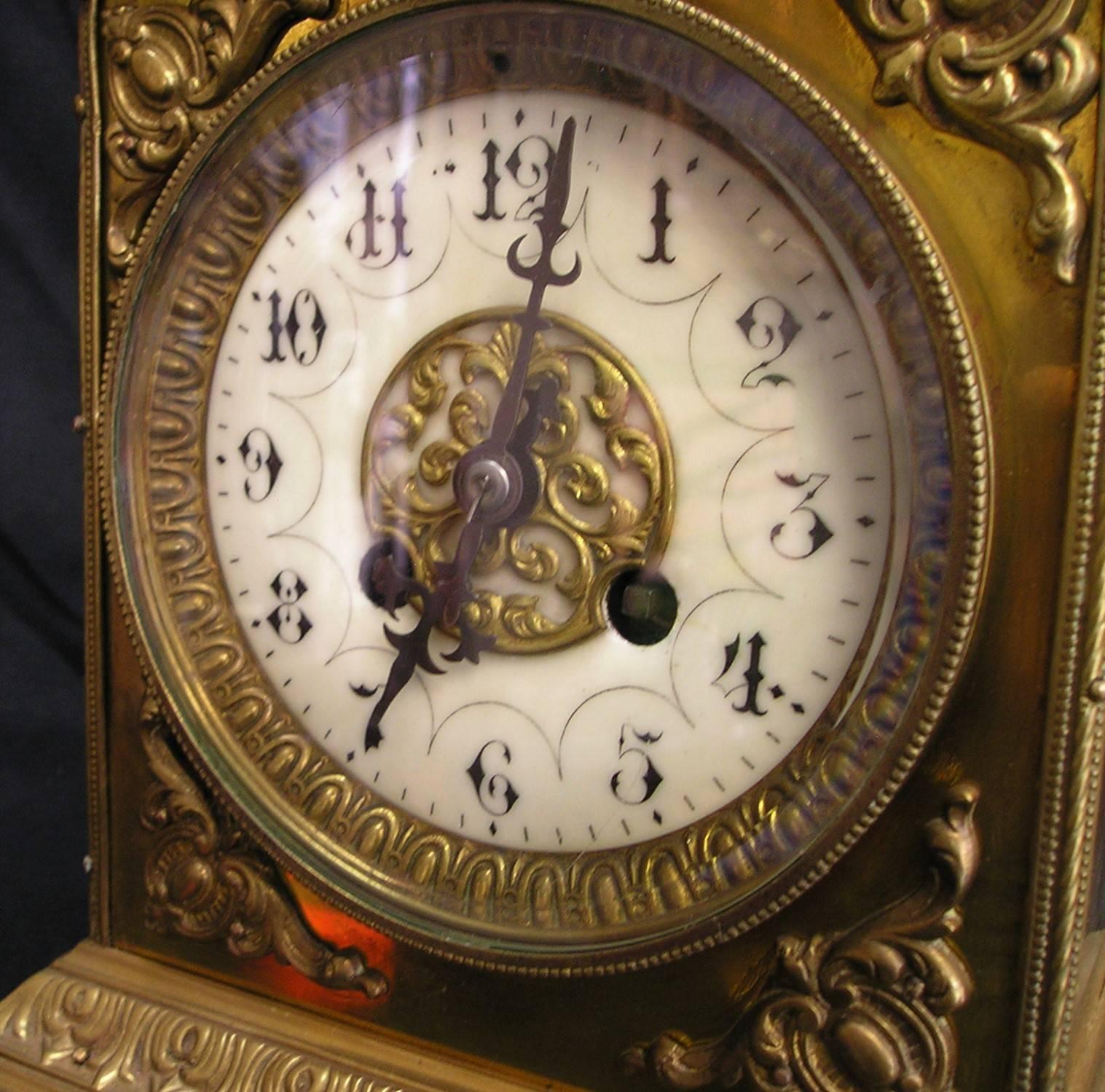 French Empire Style Bronze Mantel Clock In Good Condition For Sale In Hamilton, Ontario
