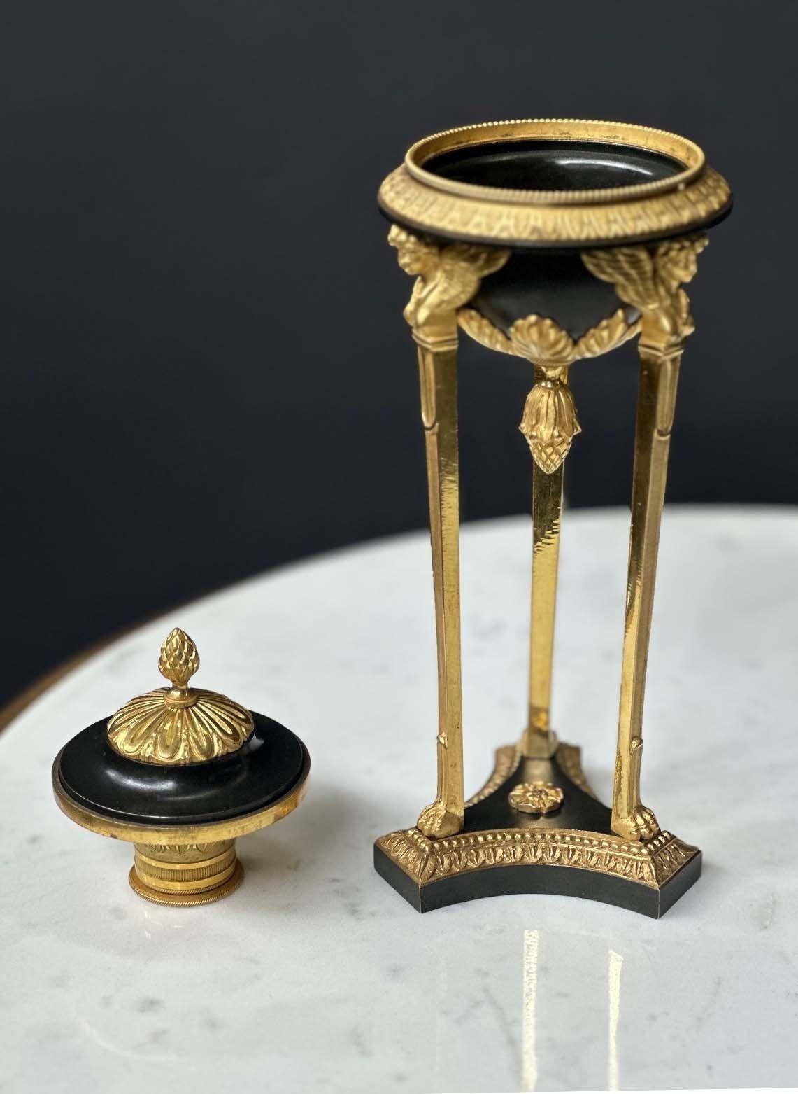 French Empire-Style Bronze Reversible Candlesticks In Good Condition For Sale In Los Angeles, CA
