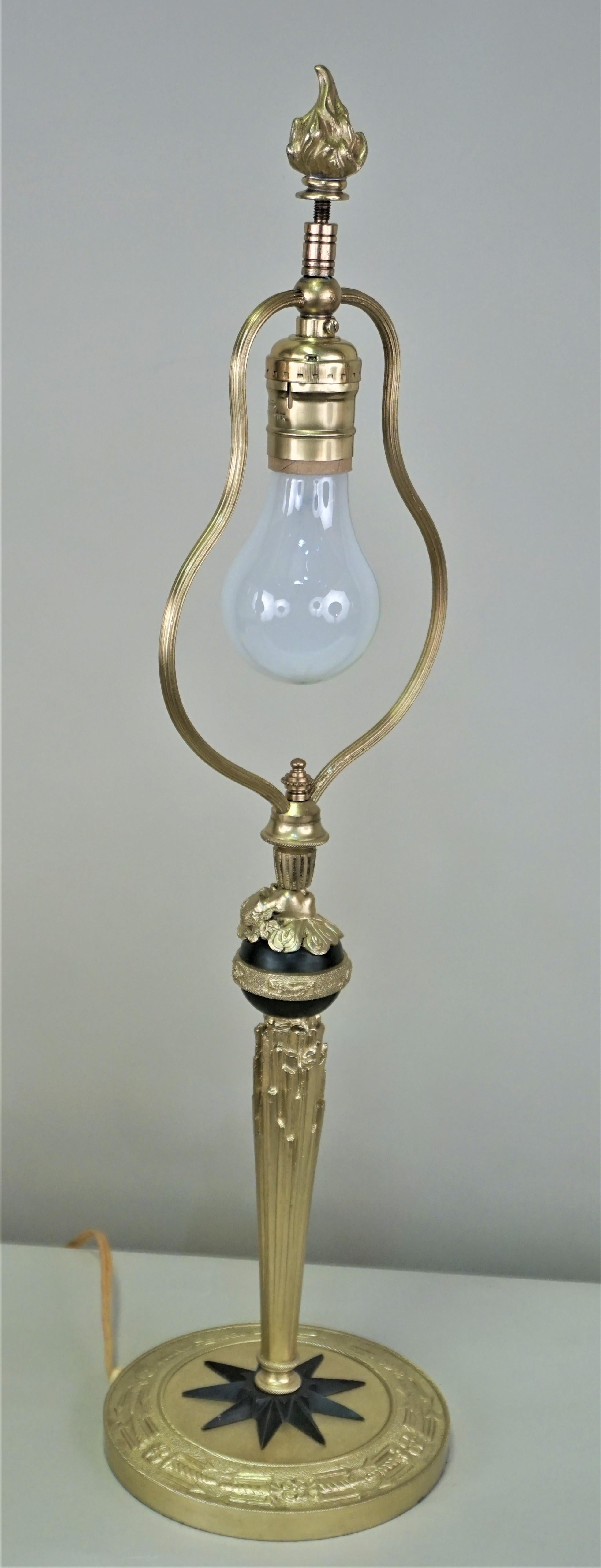 Bronzo Lampada da tavolo in bronzo stile impero francese