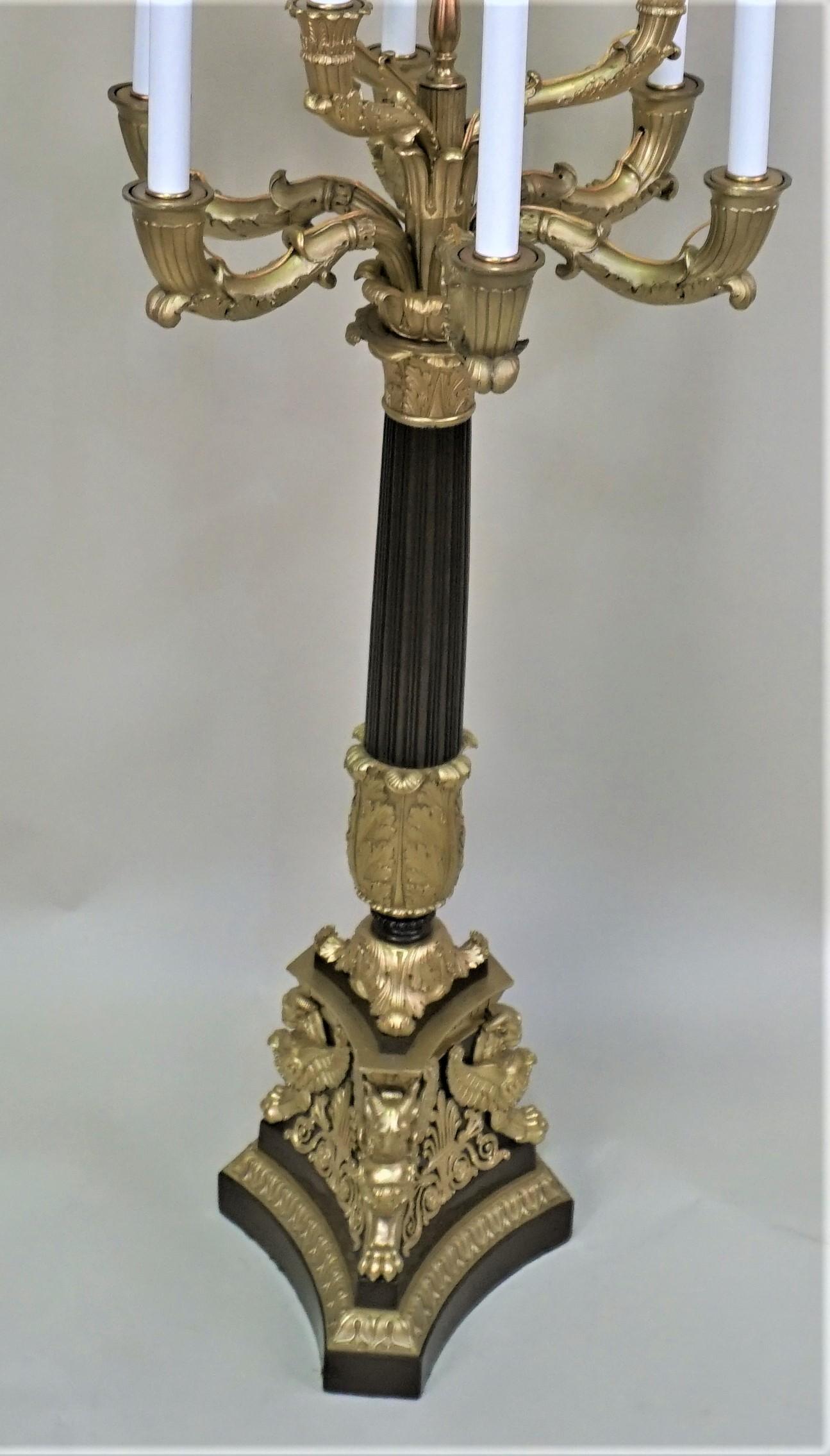 Lampe de table en bronze de style Empire français en vente 2