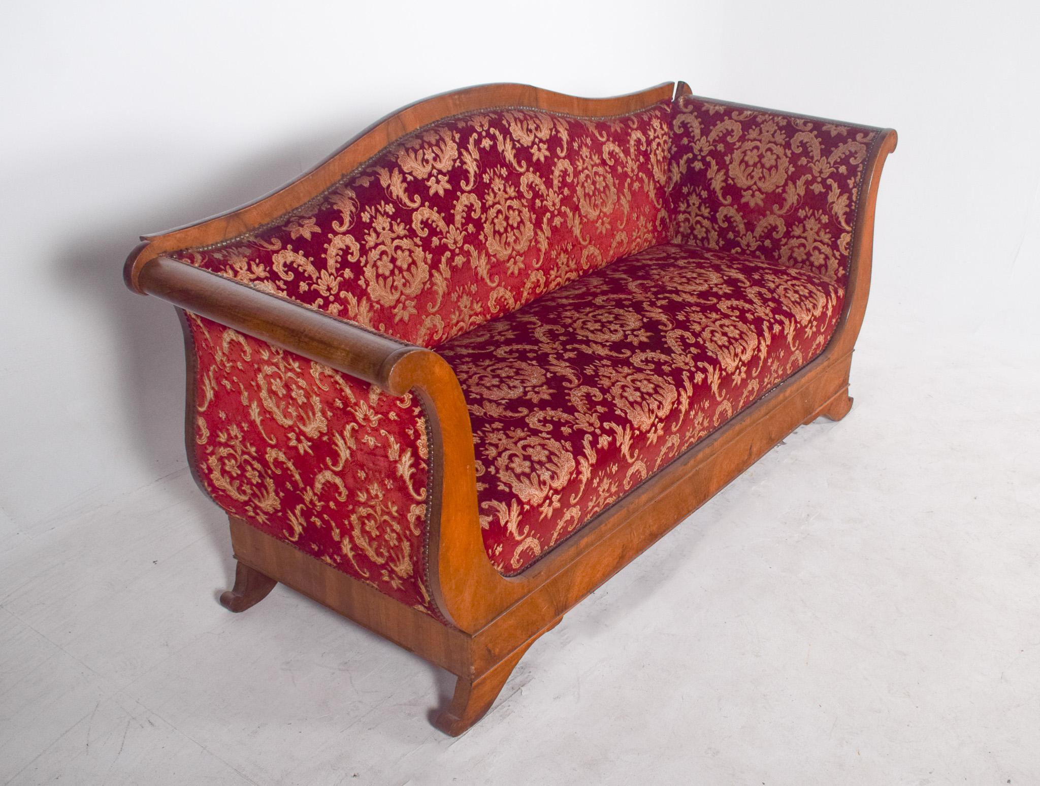 French Empire-Style Canape Upholstered in Red Fabric For Sale 1