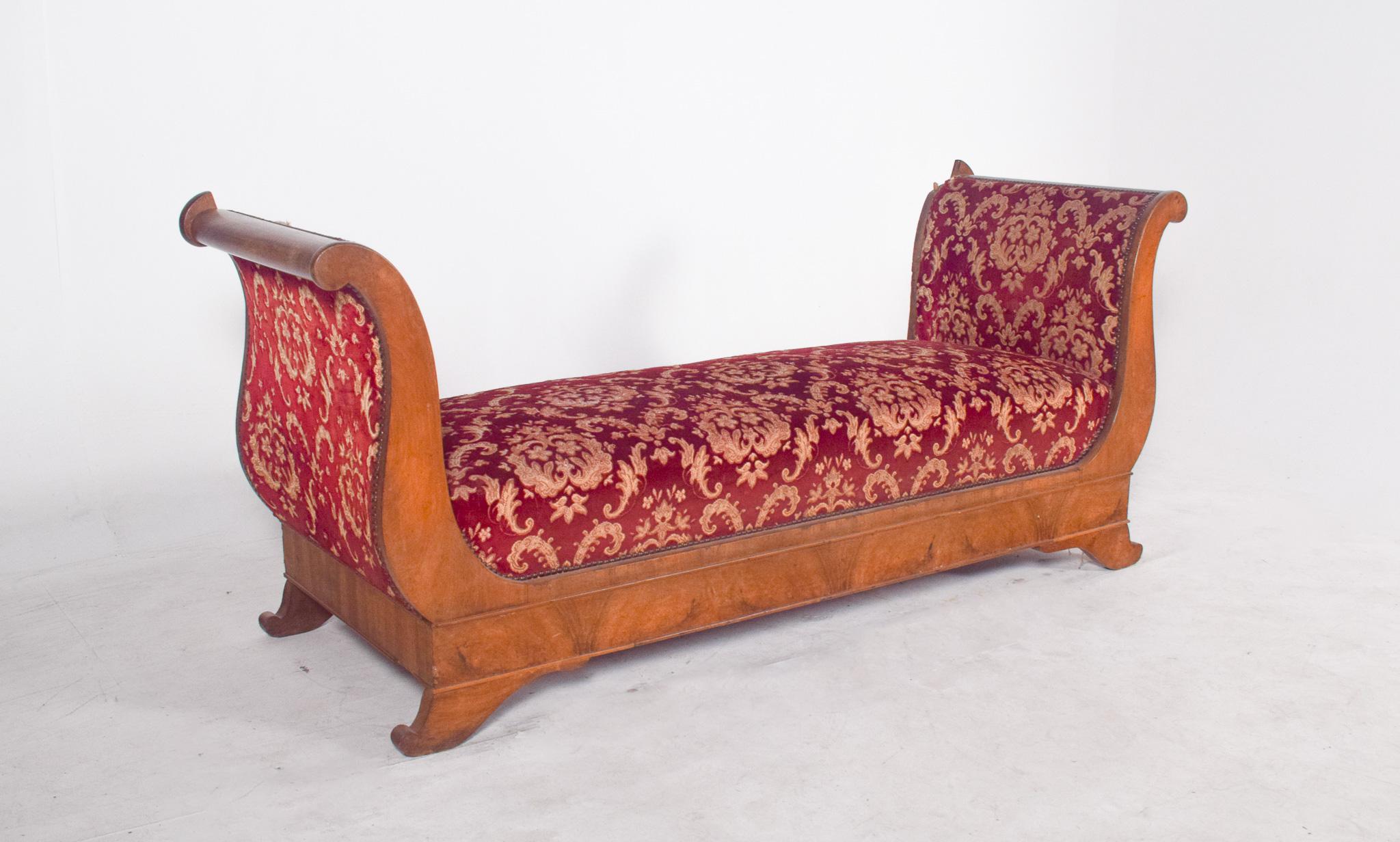 French Empire-Style Canape Upholstered in Red Fabric For Sale 5