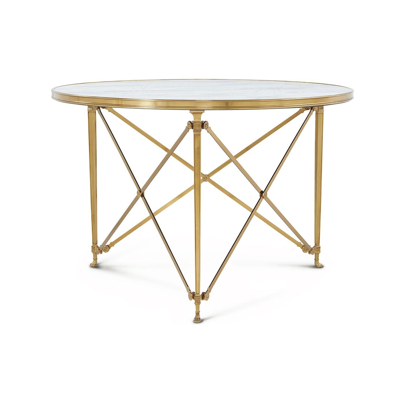 Vietnamien Table centrale de style Empire français en vente