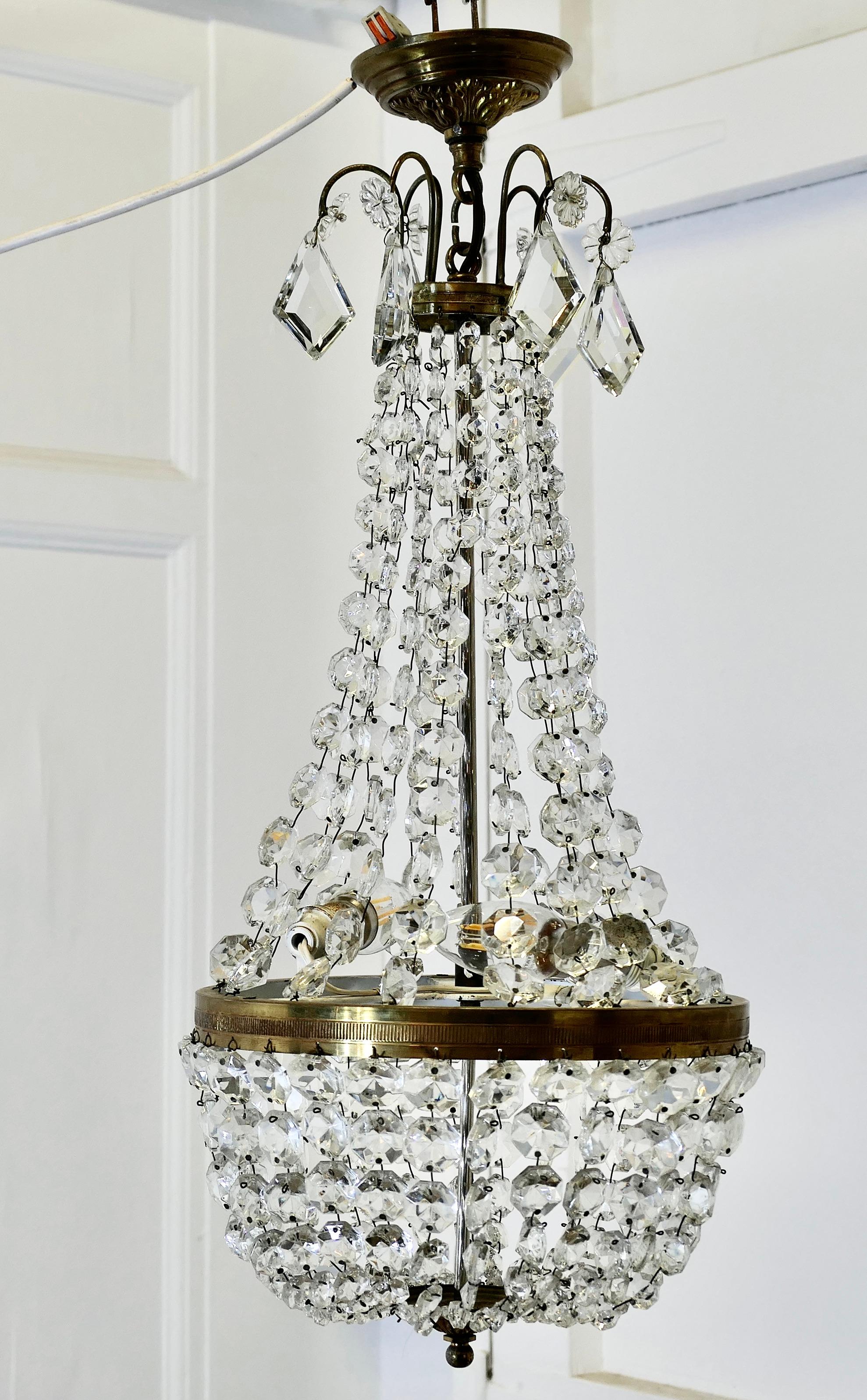 Cristallo Lampadario stile impero francese  Questo è un pezzo incantevole in vendita