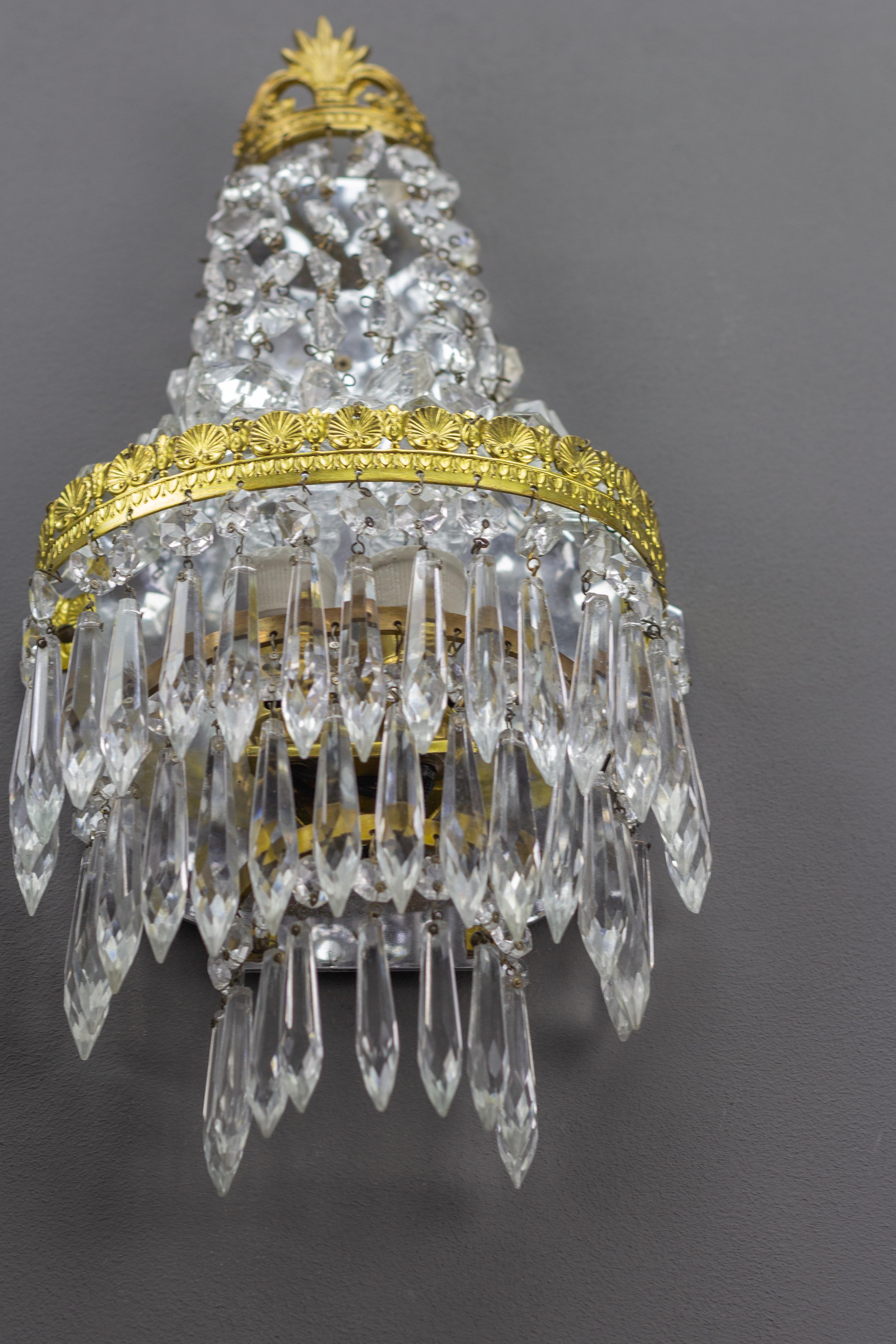 French Empire Style Crystal and Brass Sconce Wall Light, 1930s For Sale 7