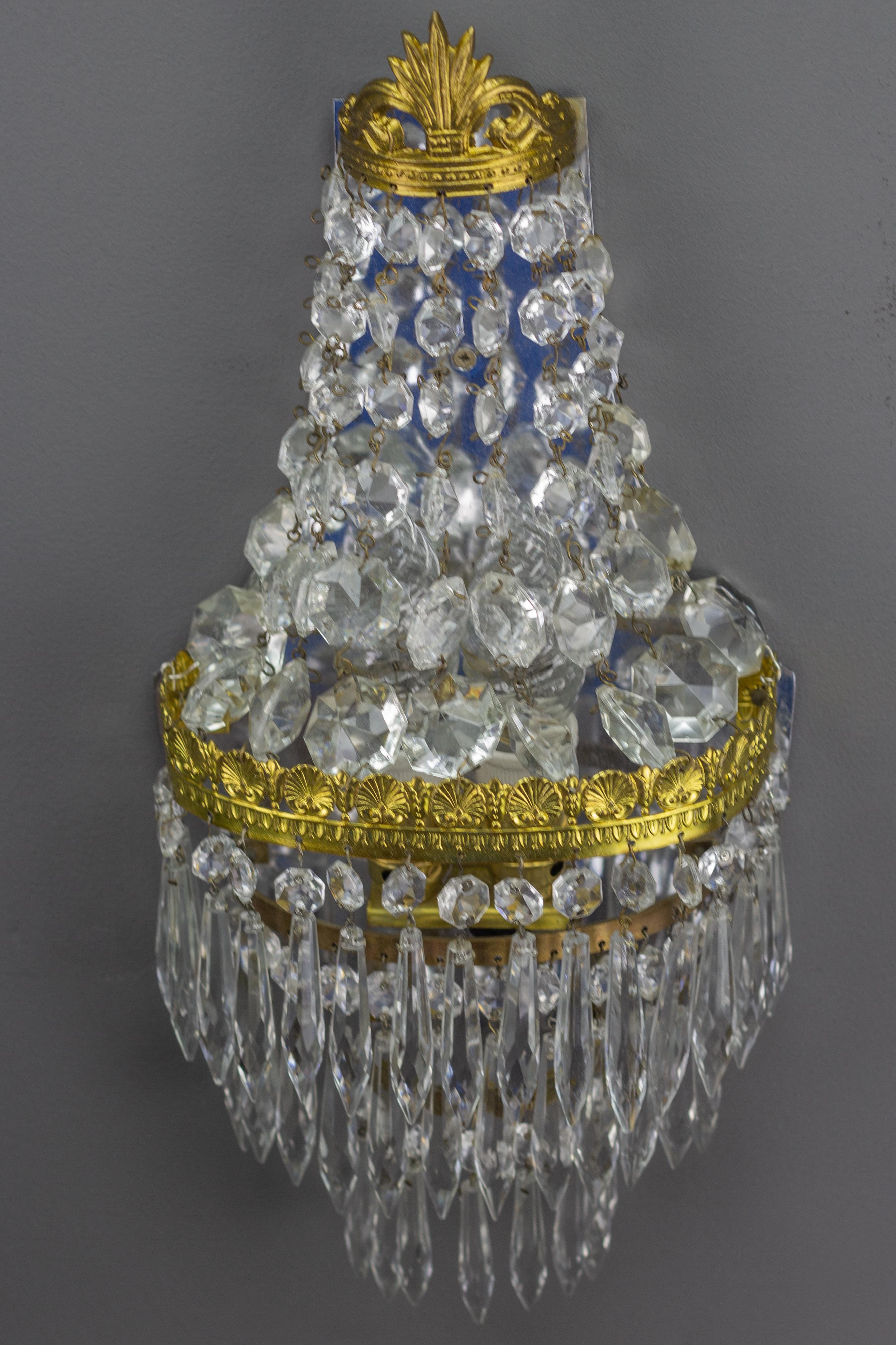 French Empire Style Crystal and Brass Sconce Wall Light, 1930s For Sale 8