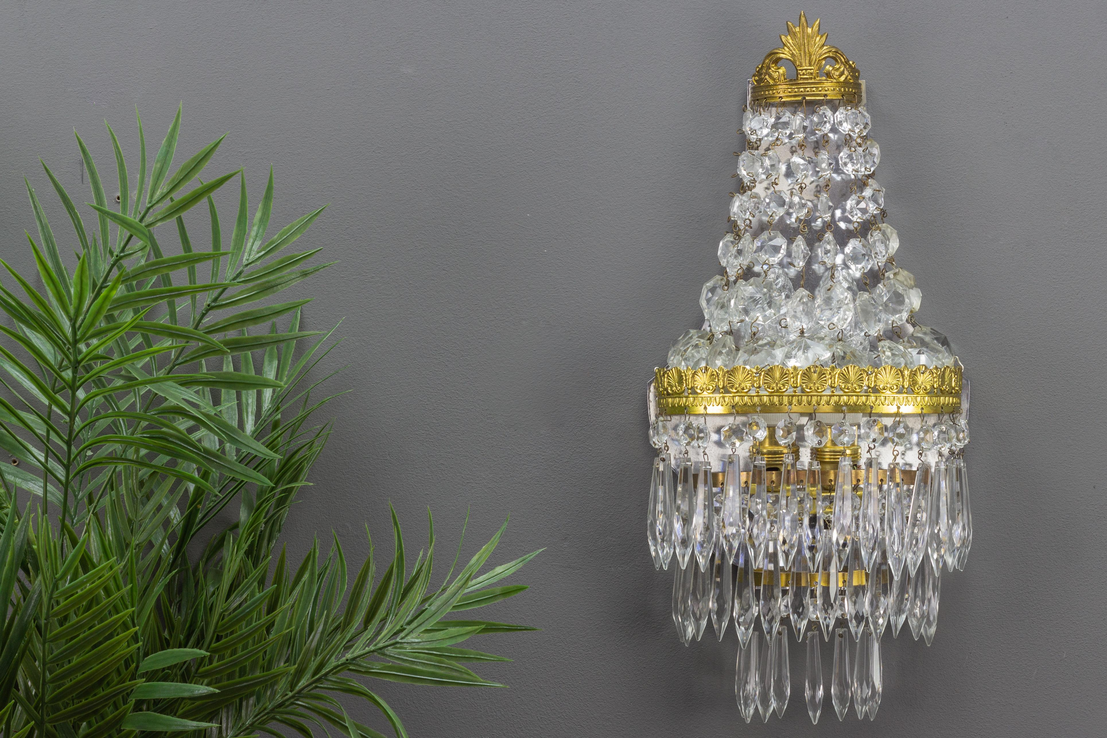 French Empire Style Crystal and Brass Sconce Wall Light, 1930s For Sale 11