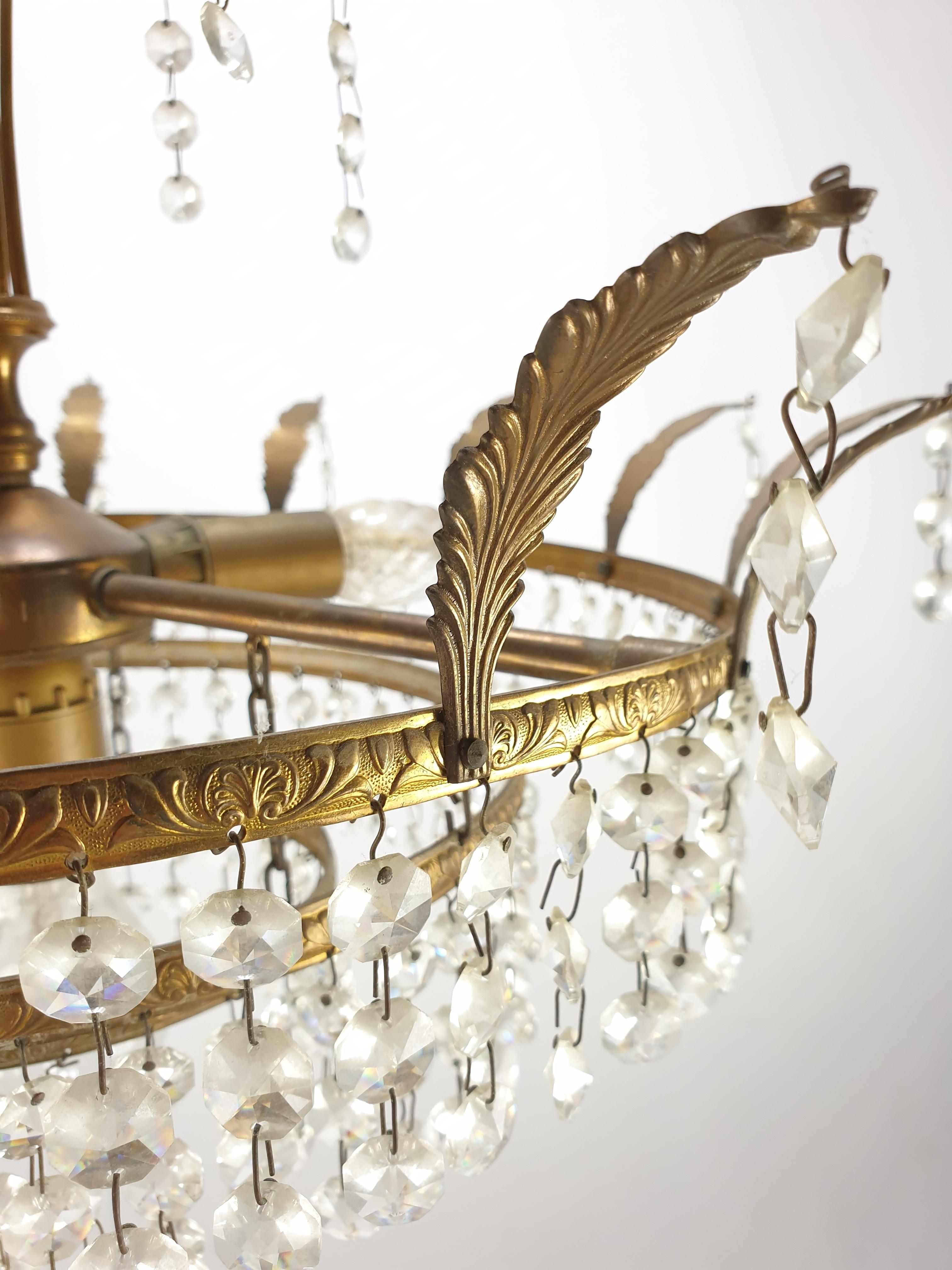 French Empire Style Crystal Glass and Brass Chandelier, 1920's For Sale 6