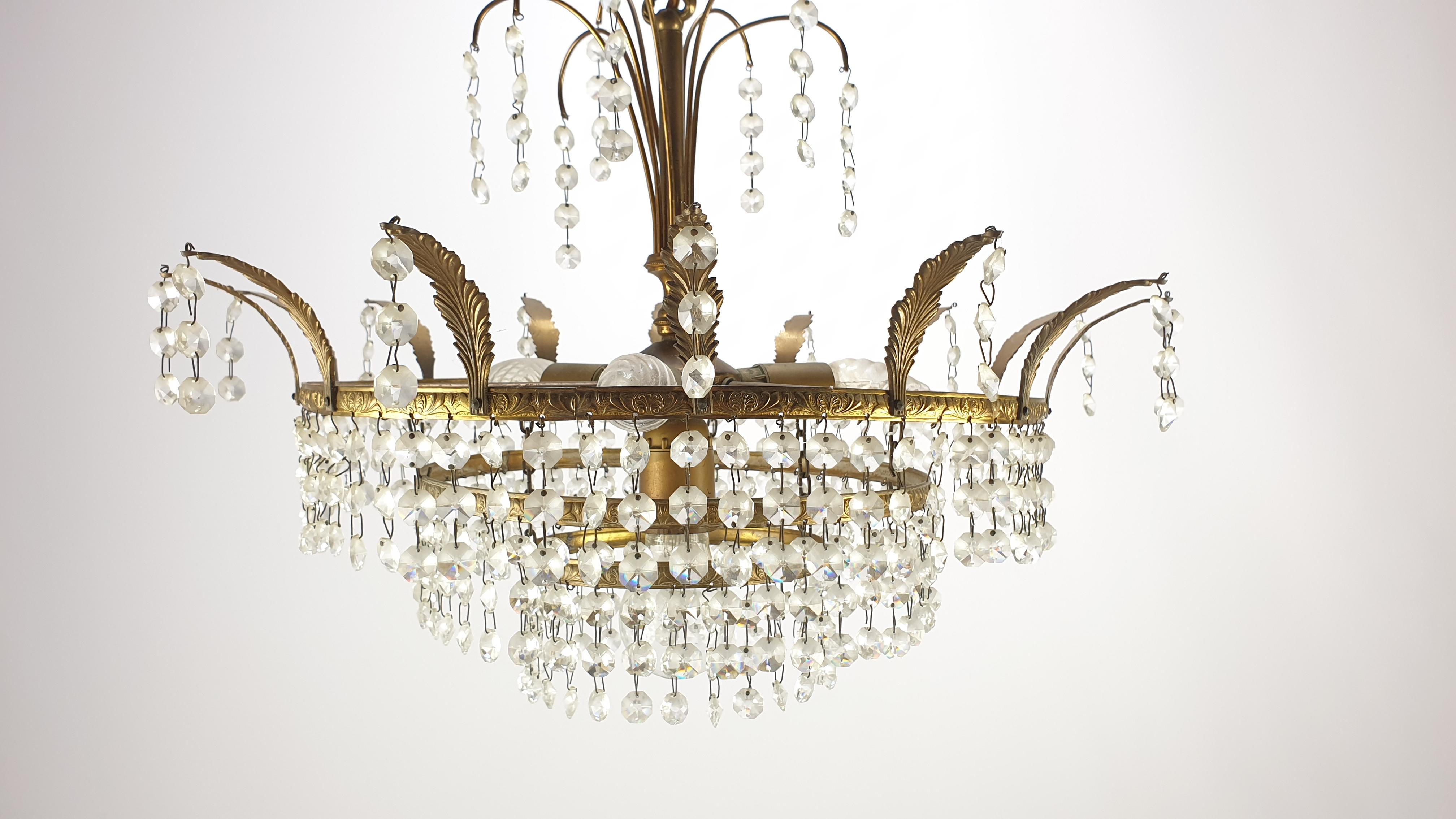 French Empire Style Crystal Glass and Brass Chandelier, 1920's For Sale 2