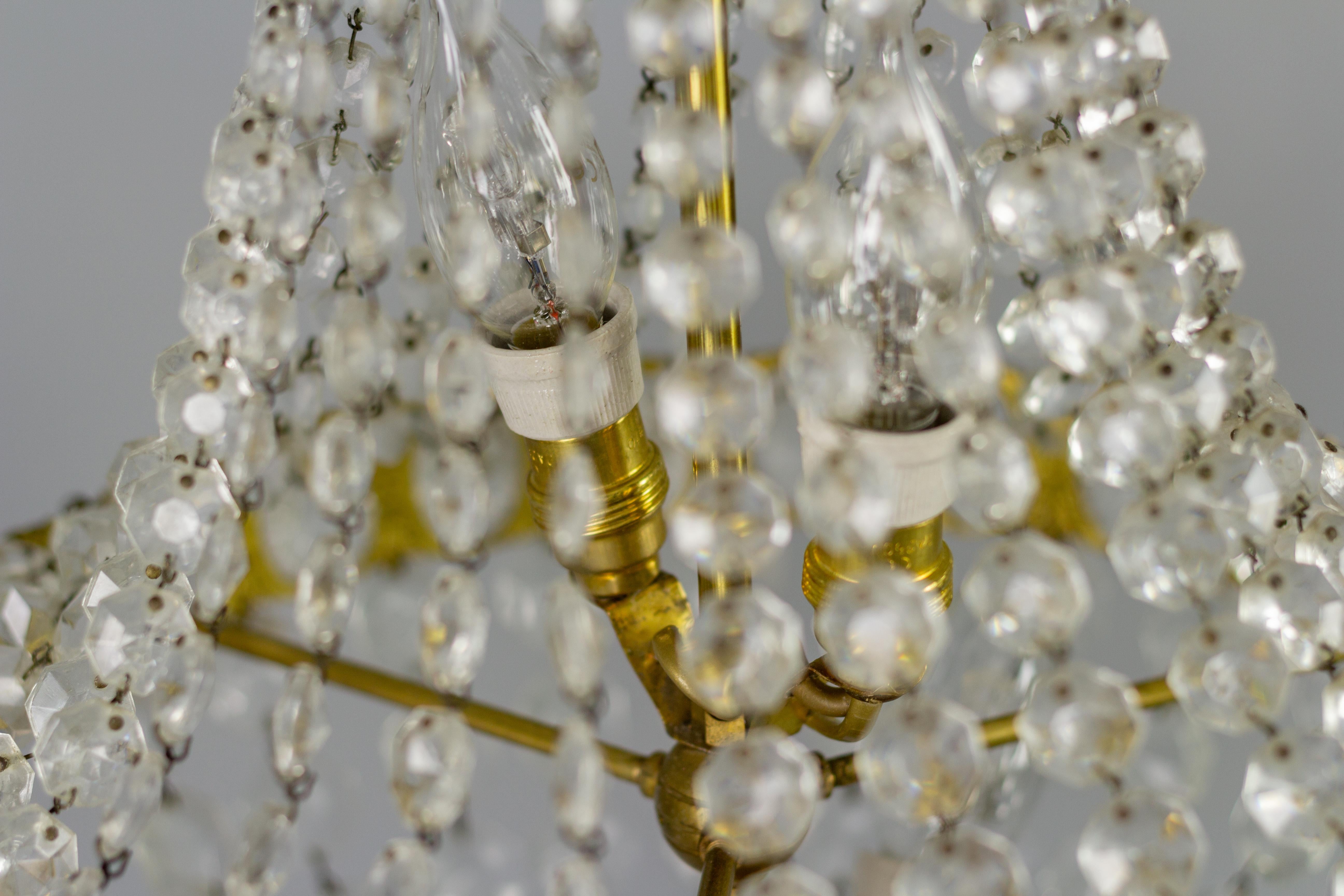 Französischer Kristallglas-Kronleuchter im Empire-Stil mit vier Lichtern in Korbform im Angebot 6