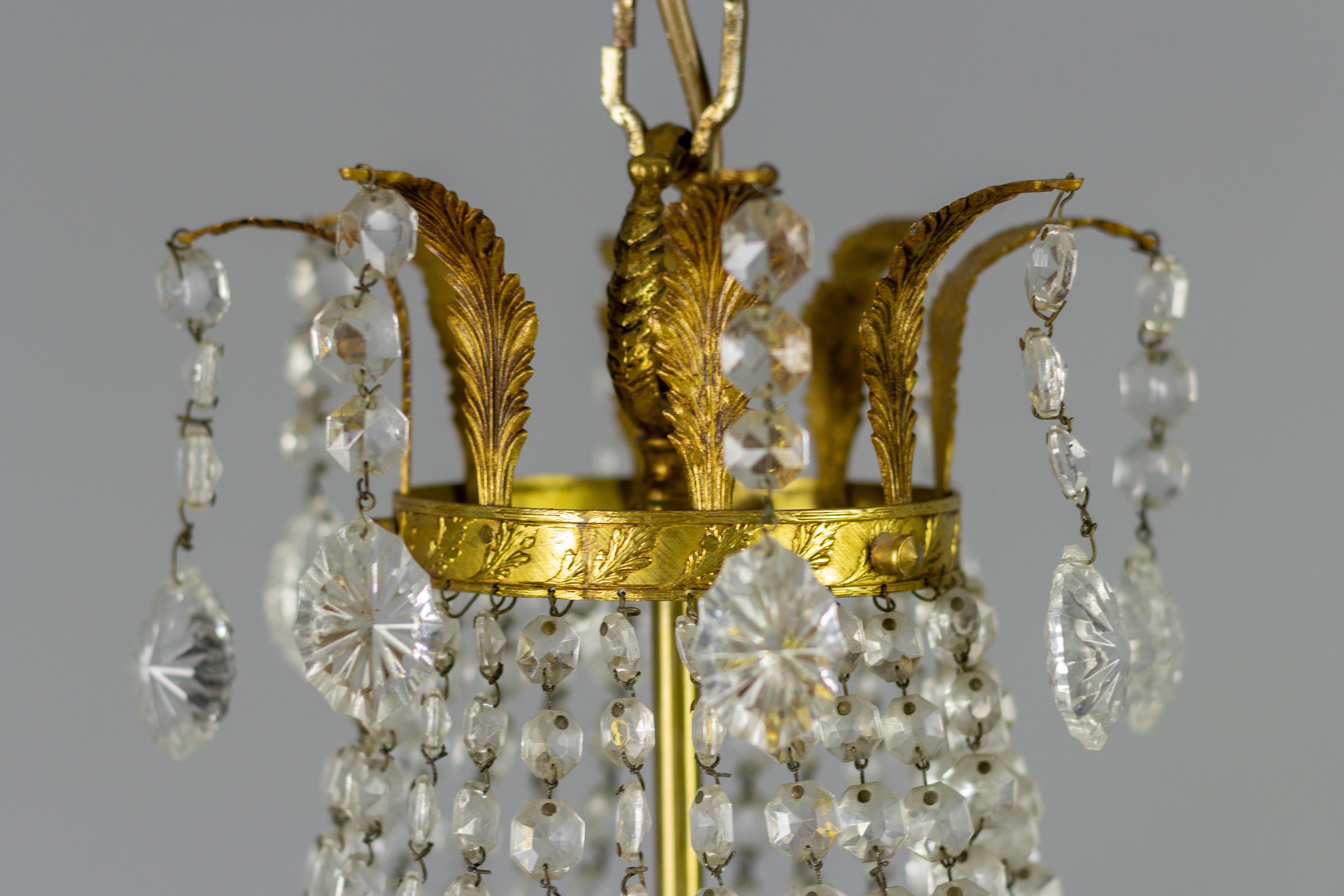 French Empire Style Crystal Glass and Four-Light Basket-Shaped Chandelier For Sale 8