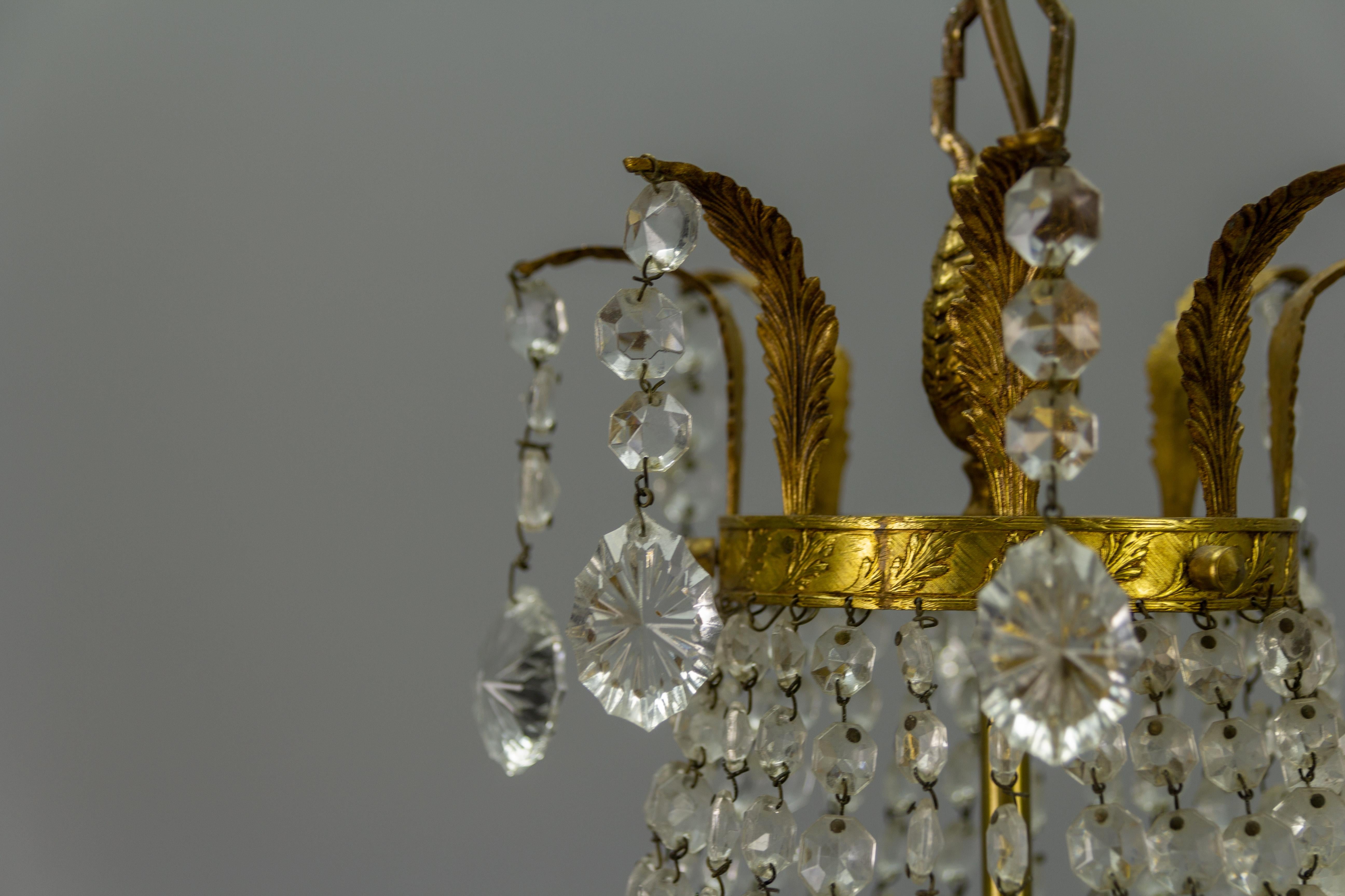 French Empire Style Crystal Glass and Four-Light Basket-Shaped Chandelier For Sale 9