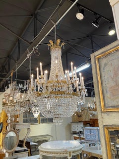 Vergoldeter Kronleuchter aus Bronze und Kristall im Empire-Stil des französischen Kaiserreichs mit 18 Lichtern