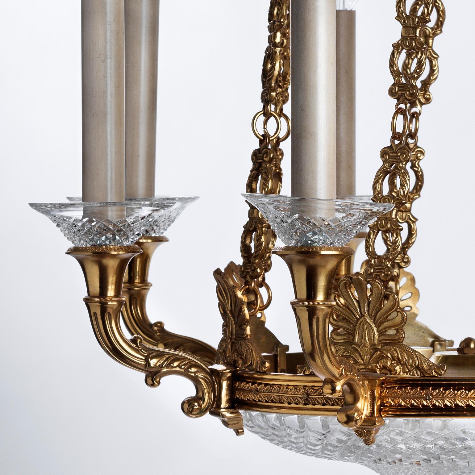 Doré Lustre de style Empire français en bronze doré et cristal de Gherardo Degli Albizzi en vente