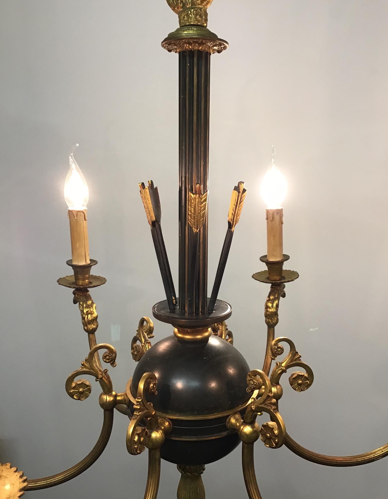 French Gilt Bronze Chandelier with Eagle Heads and Arrows, 1930s In Excellent Condition For Sale In Wiesbaden, Hessen