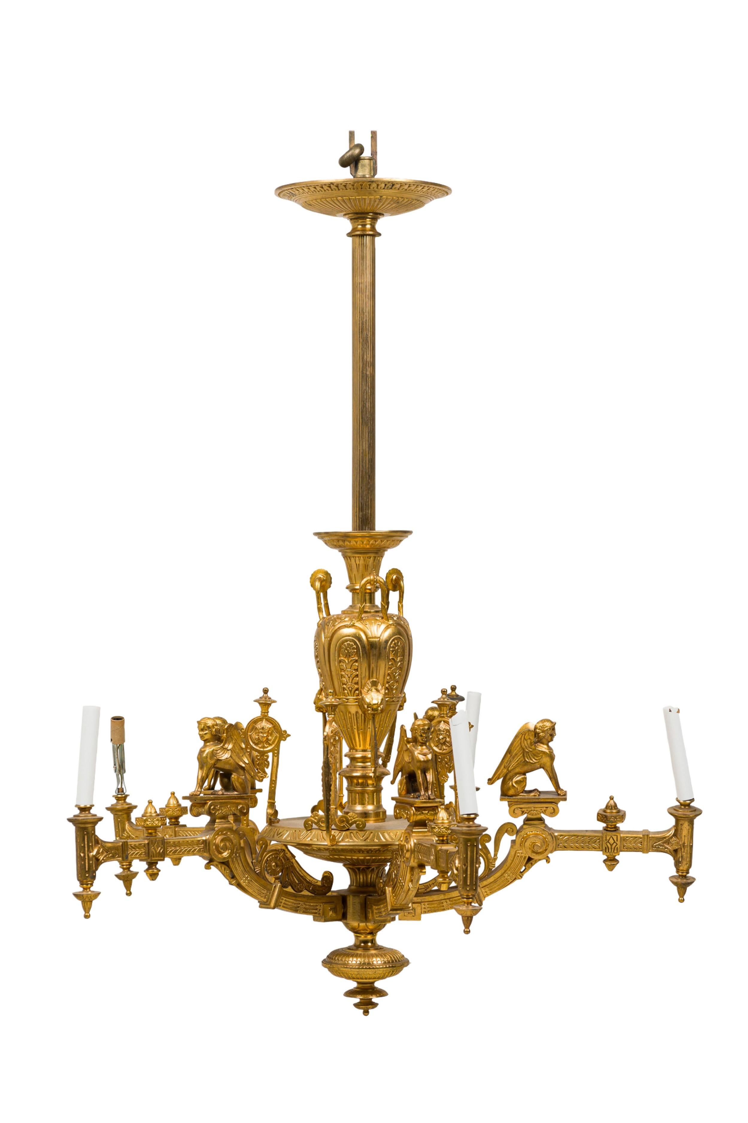 Francese Lampadario a cinque luci in bronzo dorato in stile Impero francese in vendita