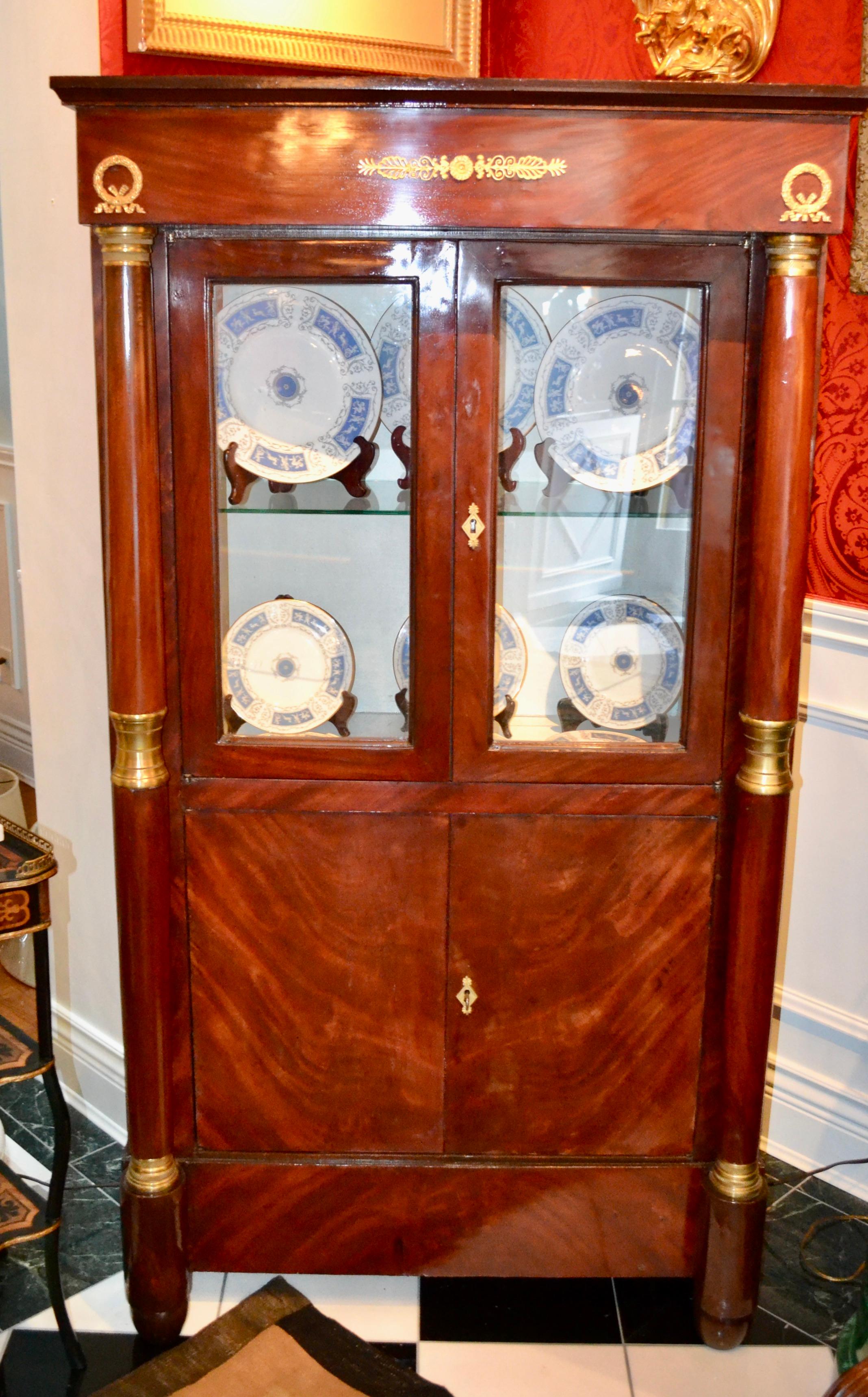 French Empire Style Mahogany and Gilt Bronze Bookcase / Display Cabinet For Sale 1