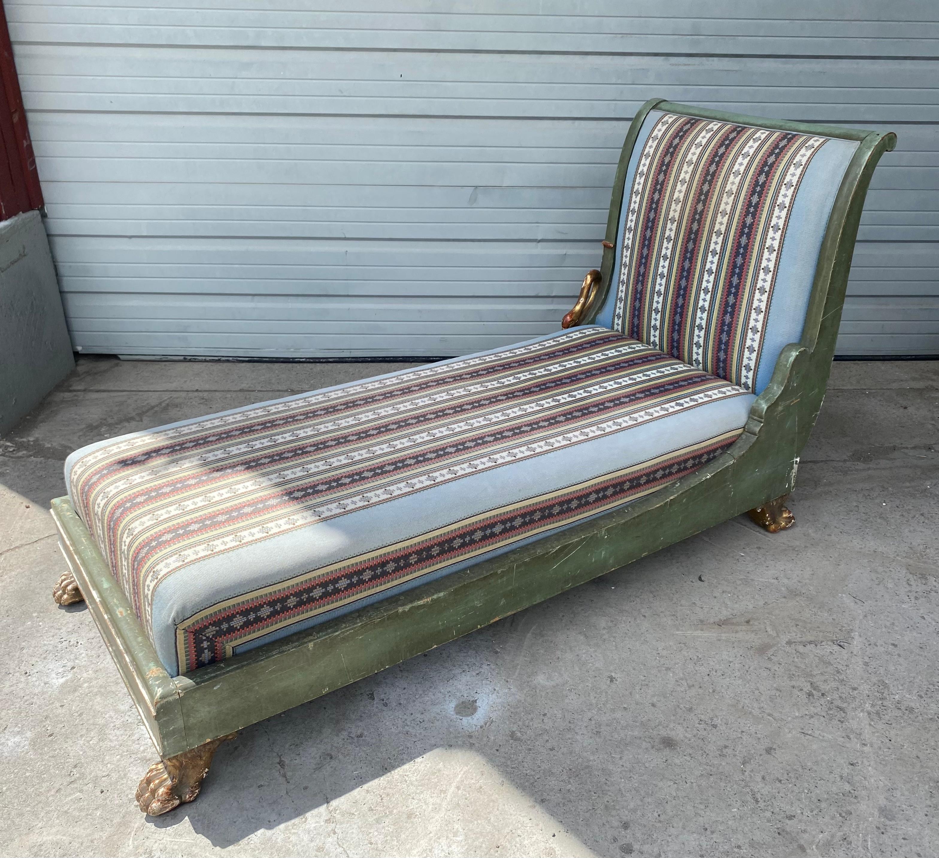 French Empire Style Painted Wooden Daybed / Chaise with carved swan side In Good Condition For Sale In Buffalo, NY