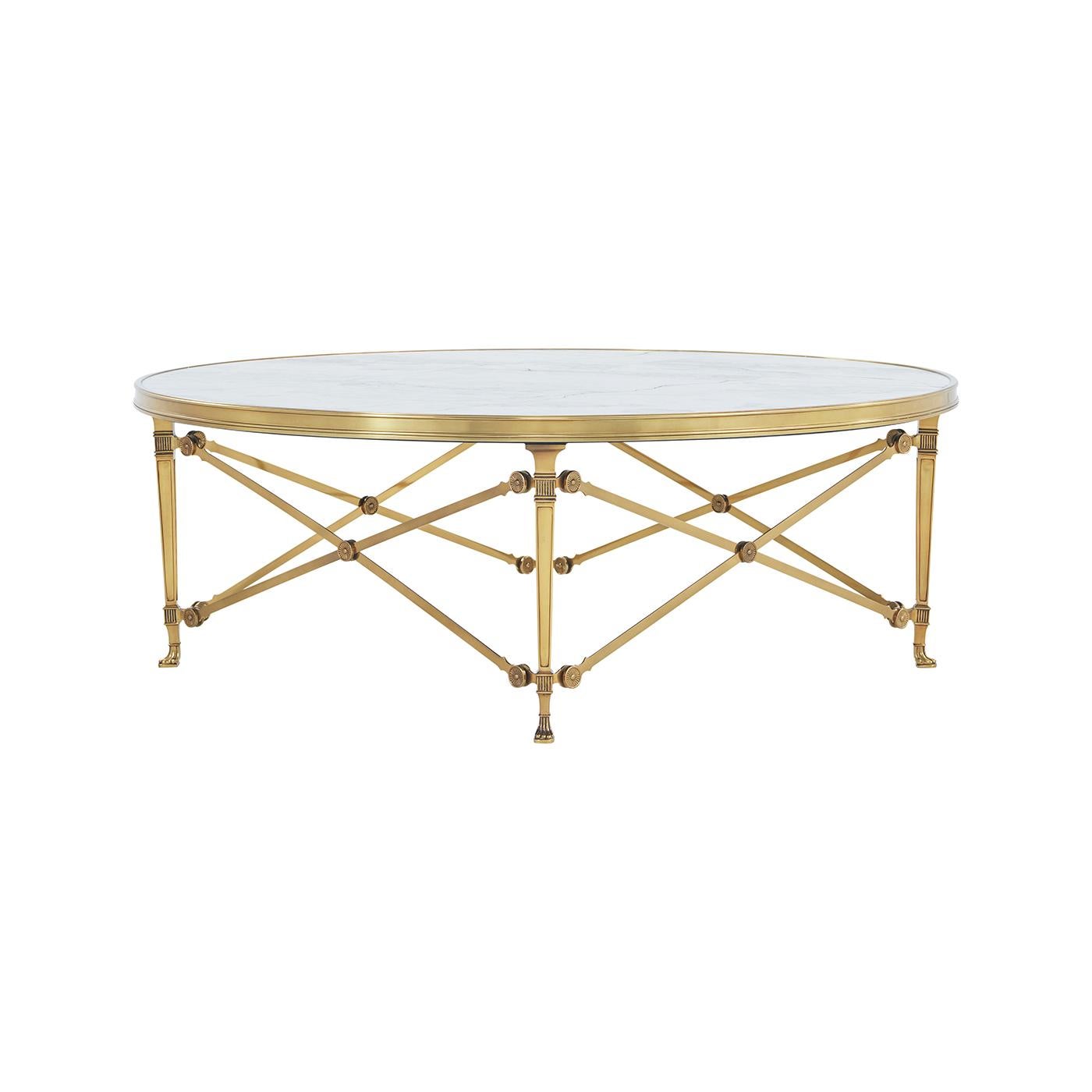 Table basse ronde de style Empire français en vente 1