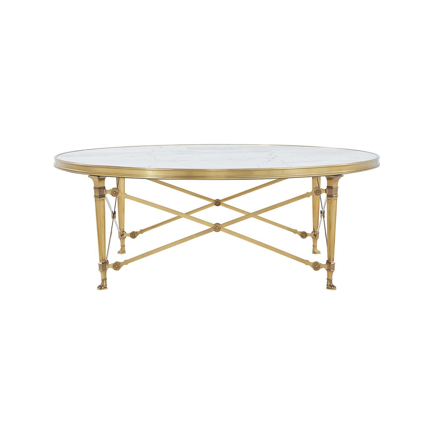 Table basse ronde de style Empire français en vente 2