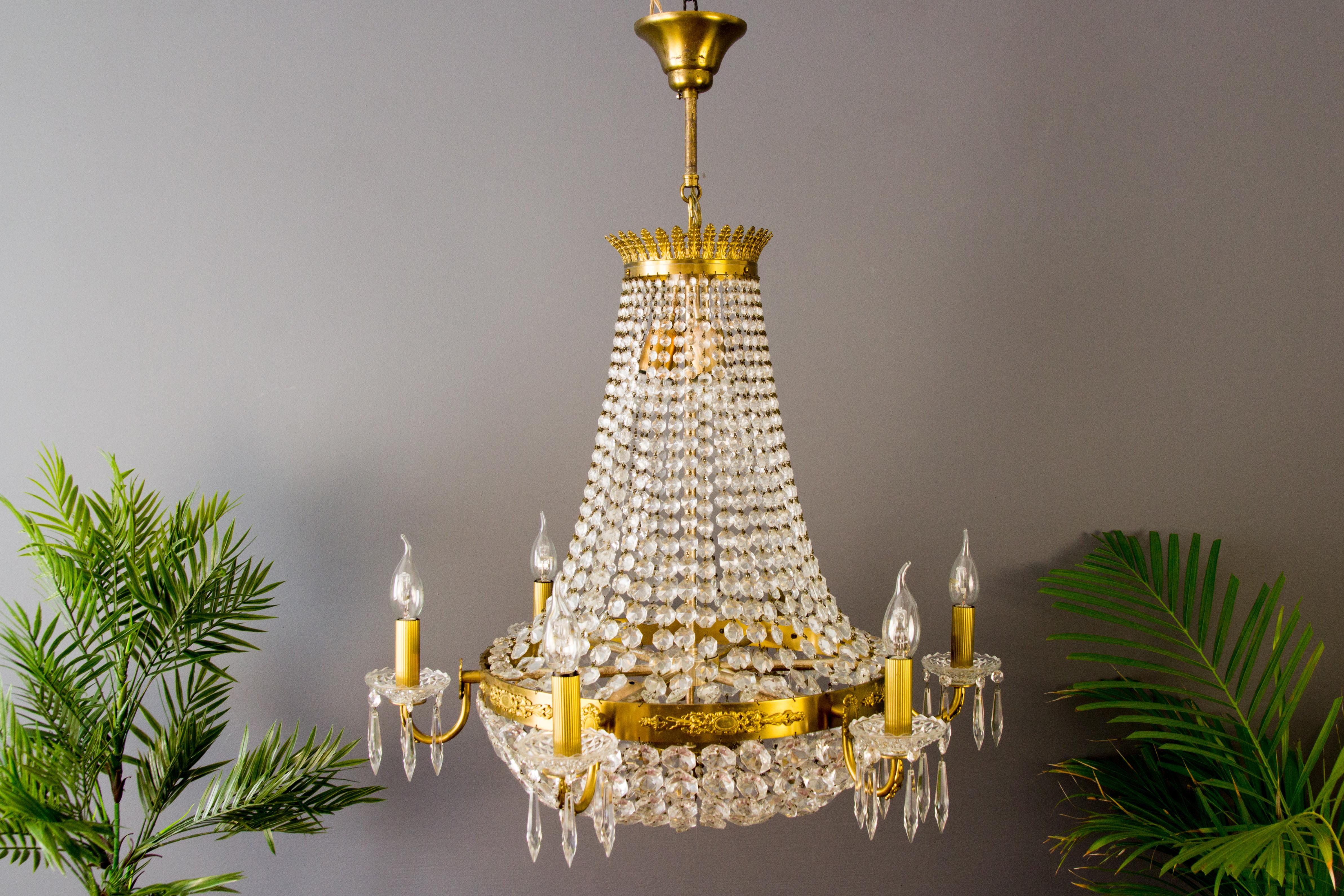 French Empire Style Twelve-Light Crystal Basket Chandelier In Good Condition In Barntrup, DE