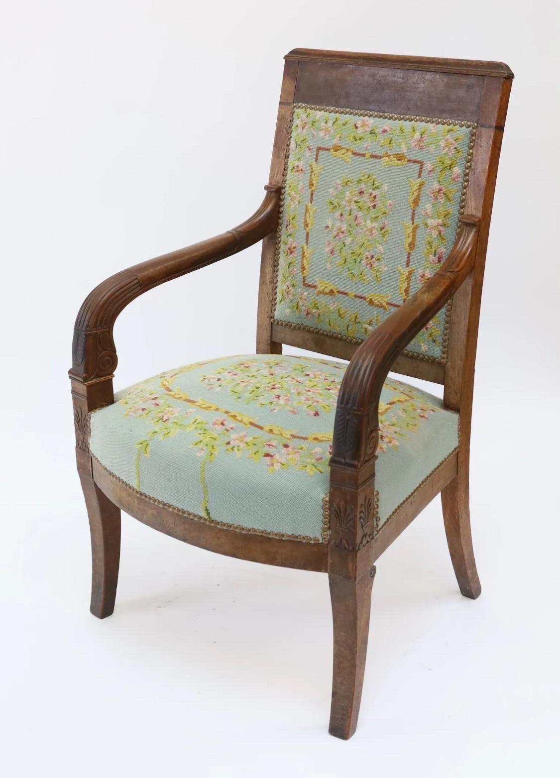 Sillón de nogal estilo Imperio francés - azul verde amarillo - Francia XIX en Bueno estado para la venta en Beuzevillette, FR