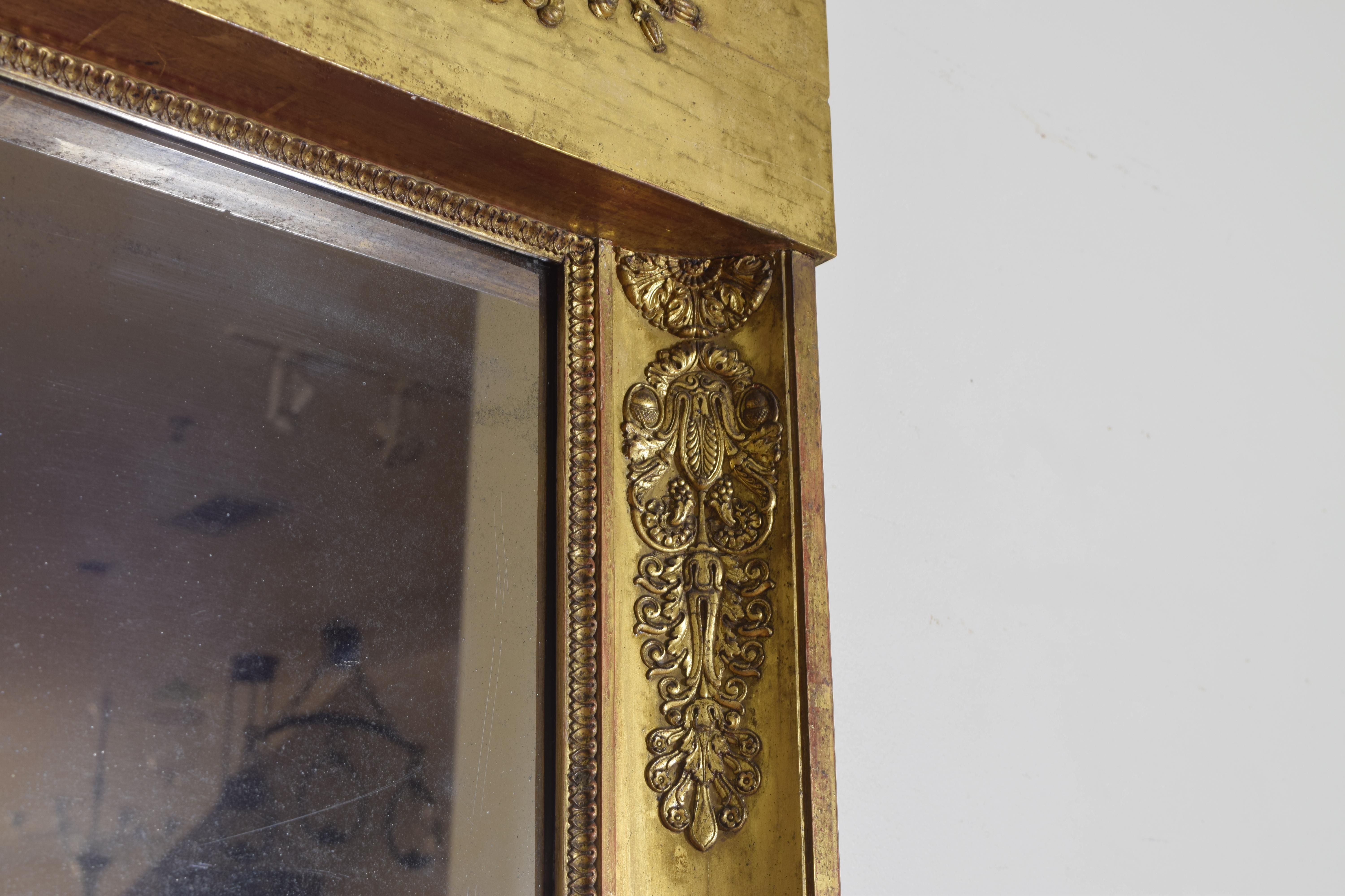 French Empire Tall Carved Gitwood and Gilt-Gesso Mirror For Sale 2