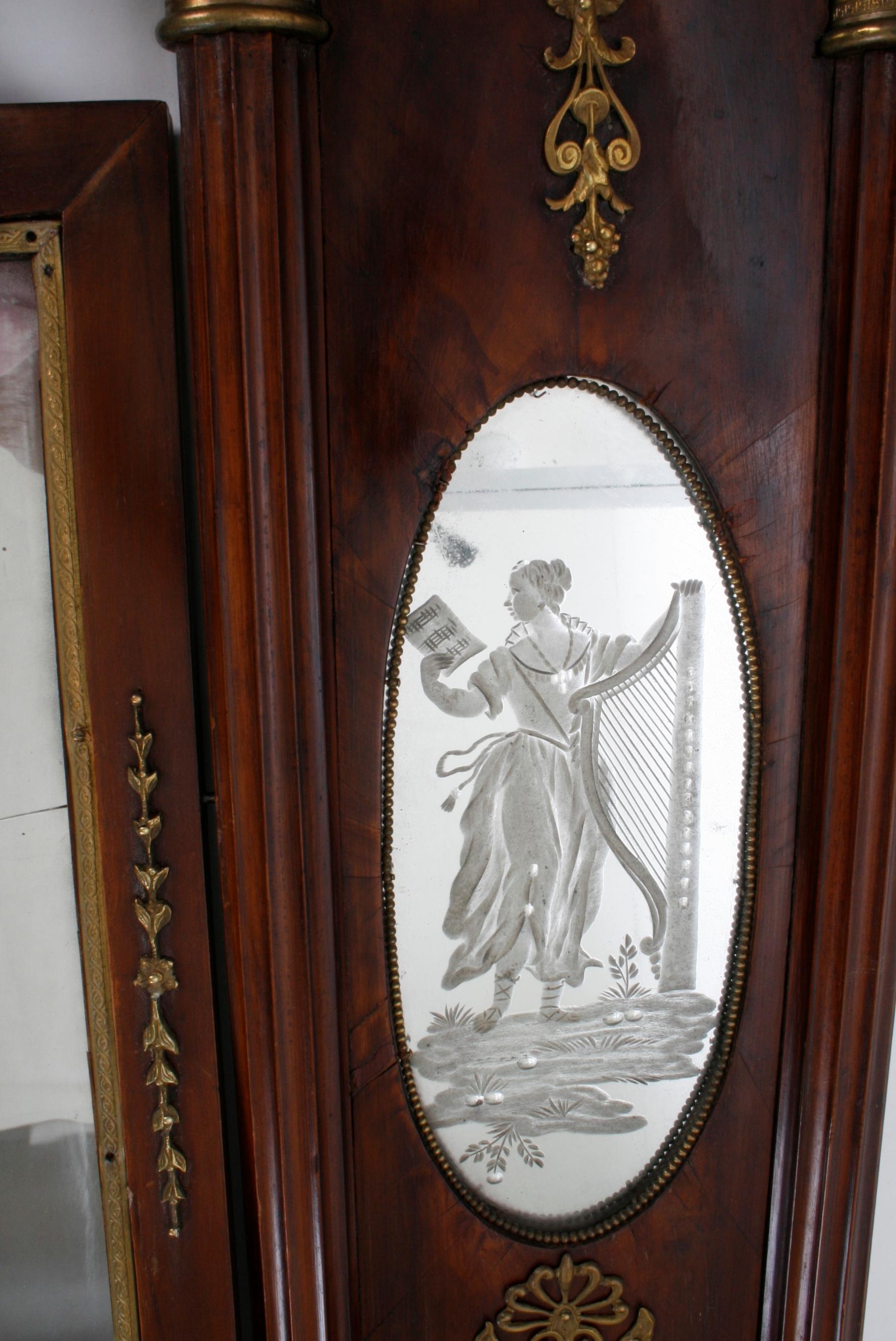 French Empire Vanity Mirror with Original Reverse Etched Glass Panels circa 1800 For Sale 1
