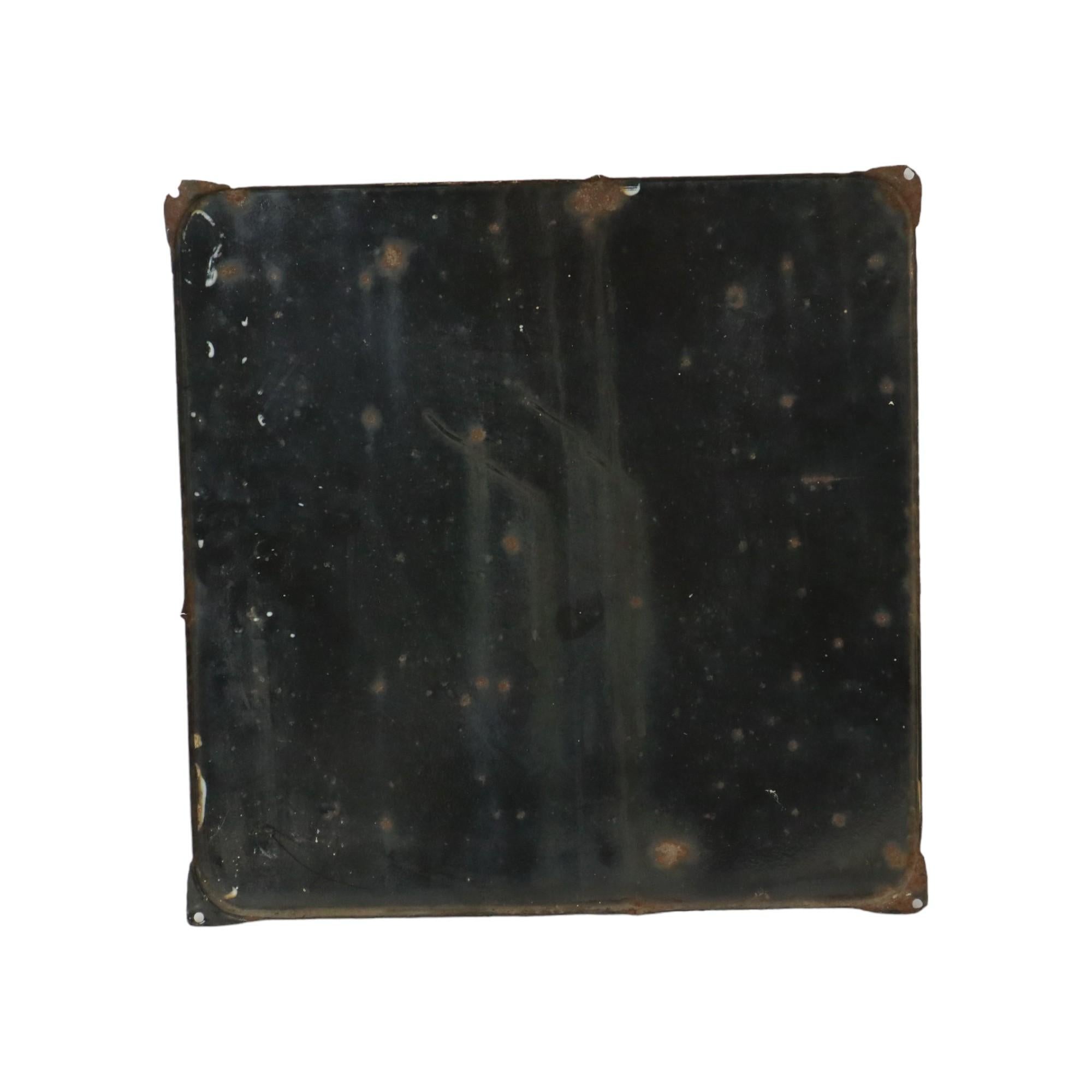 Cartel publicitario esmaltado francés Pile Wonder 50s Mancave 43x43cm en venta 2