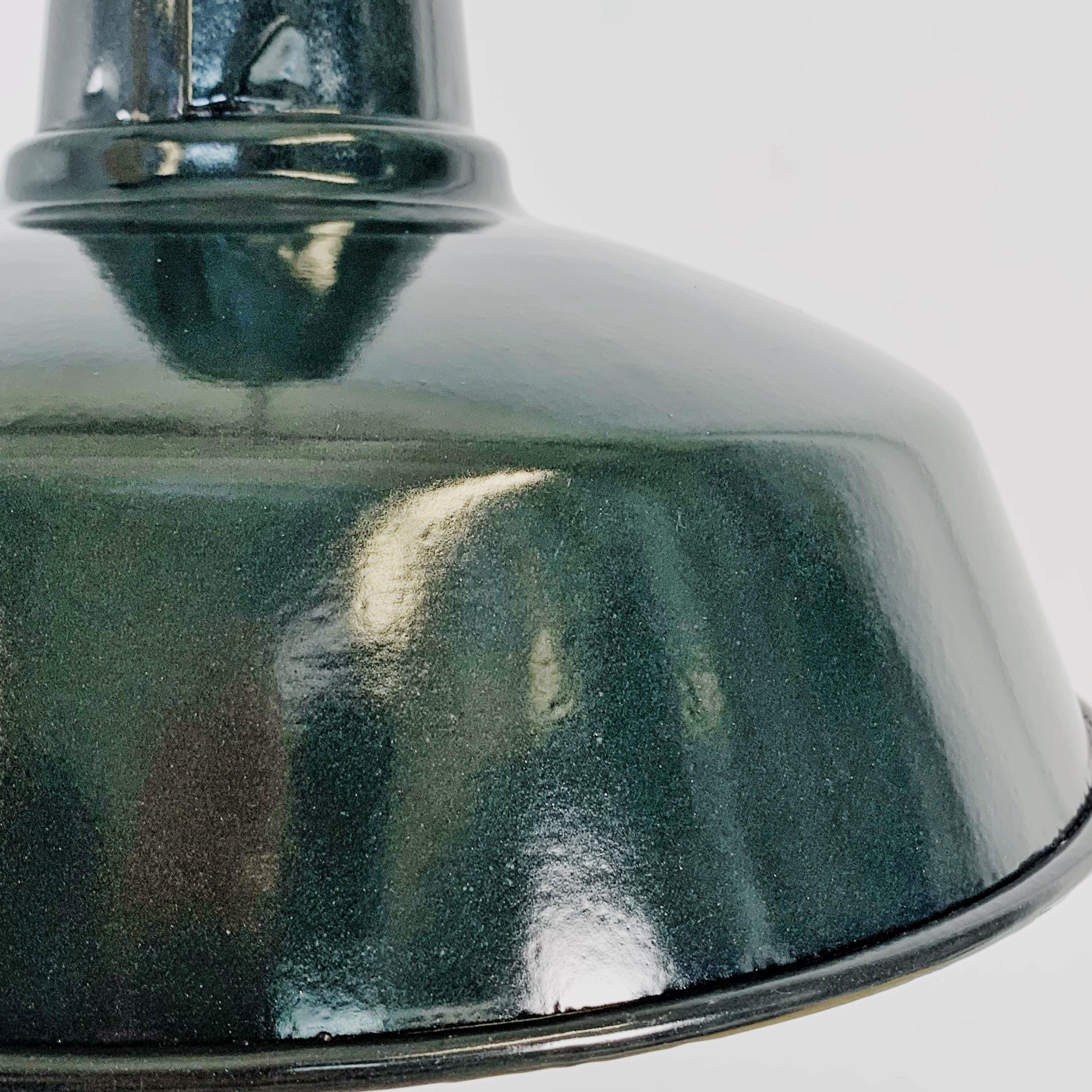 French Enamel Vintage Industrial Pendant Light Black / Anthracite In Good Condition For Sale In Rotterdam, NL