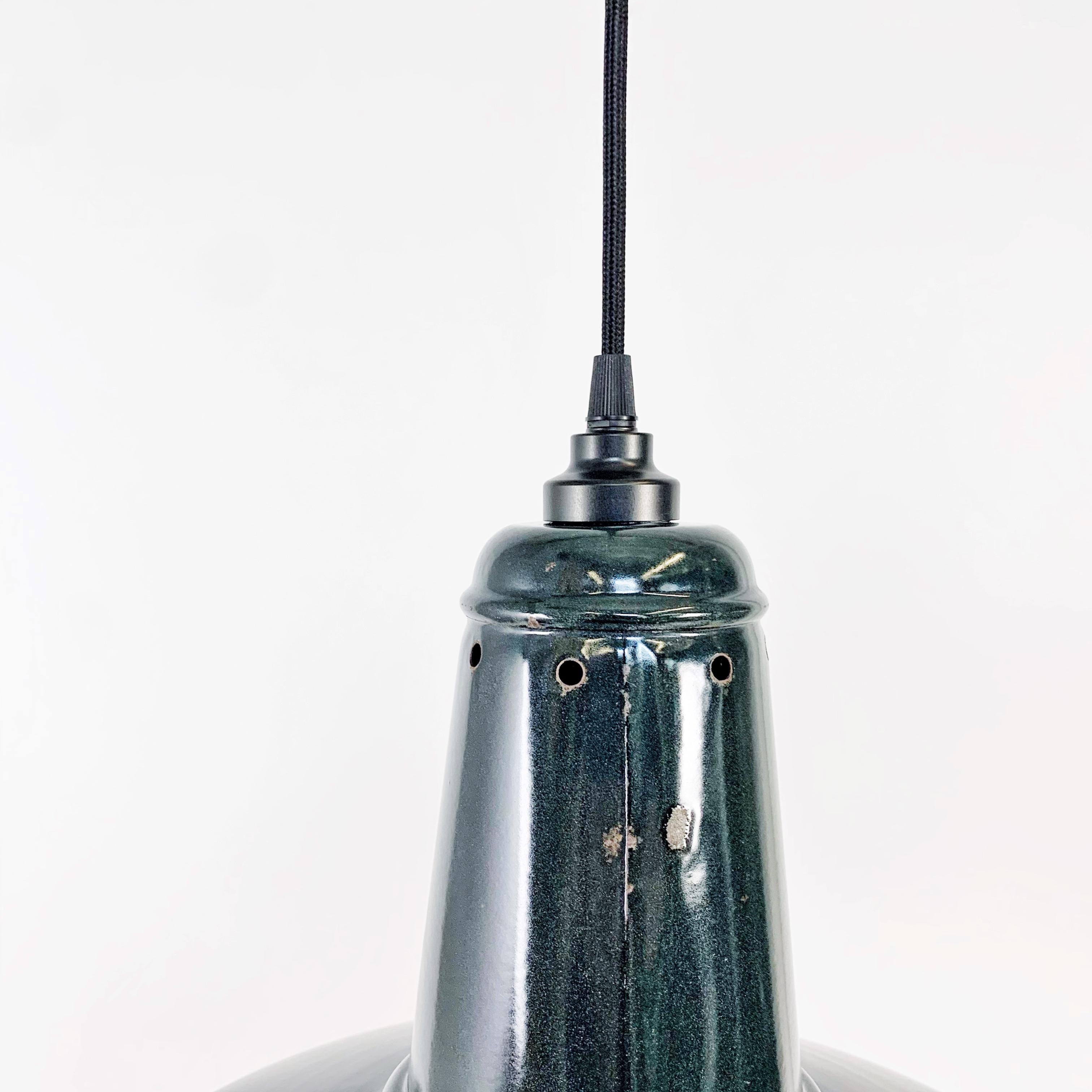 French Enamel Vintage Industrial Pendant Light Black / Anthracite For Sale 3