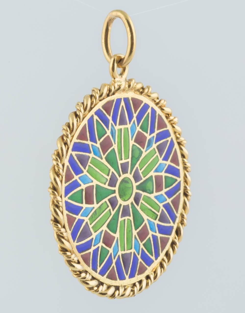 French Plique-a-Jour Enameled 18k Gold Pendant, Paris, 20th Century In Good Condition For Sale In St. Catharines, ON