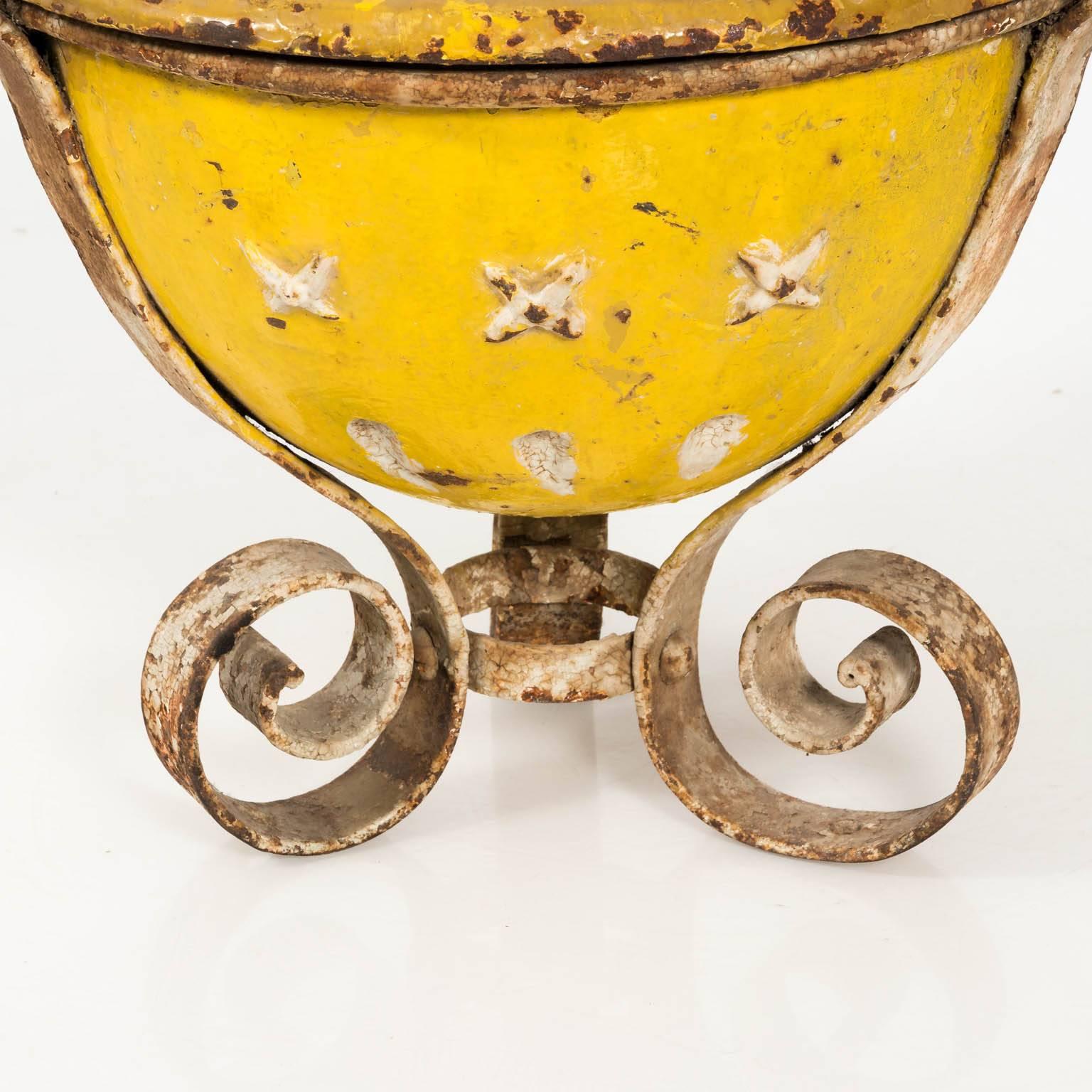 French Enameled Iron Planter In Good Condition In Stamford, CT