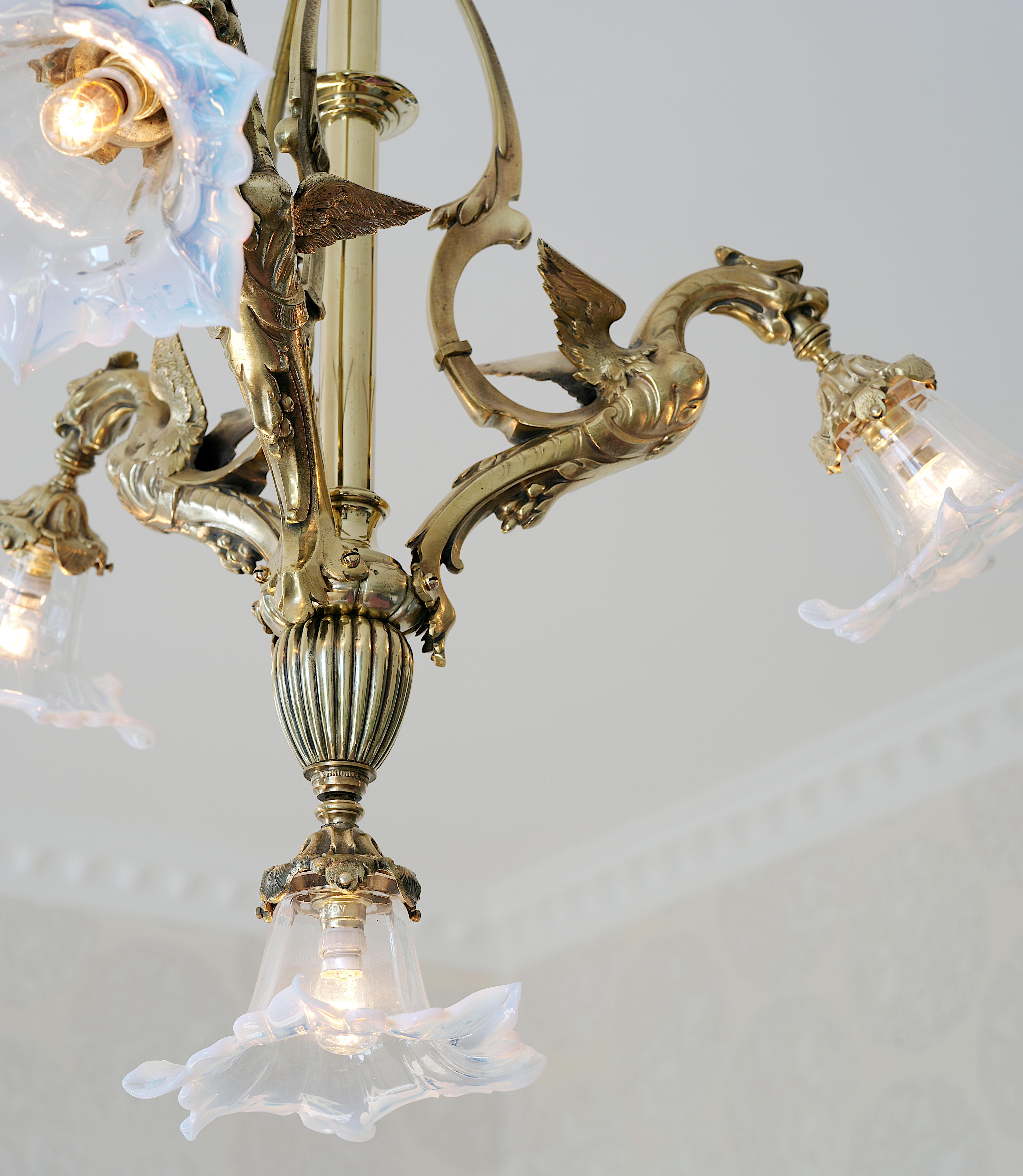 Fin du XIXe siècle Lustre à dragon en bronze de la fin du XIXe siècle, 1880-1890 en vente