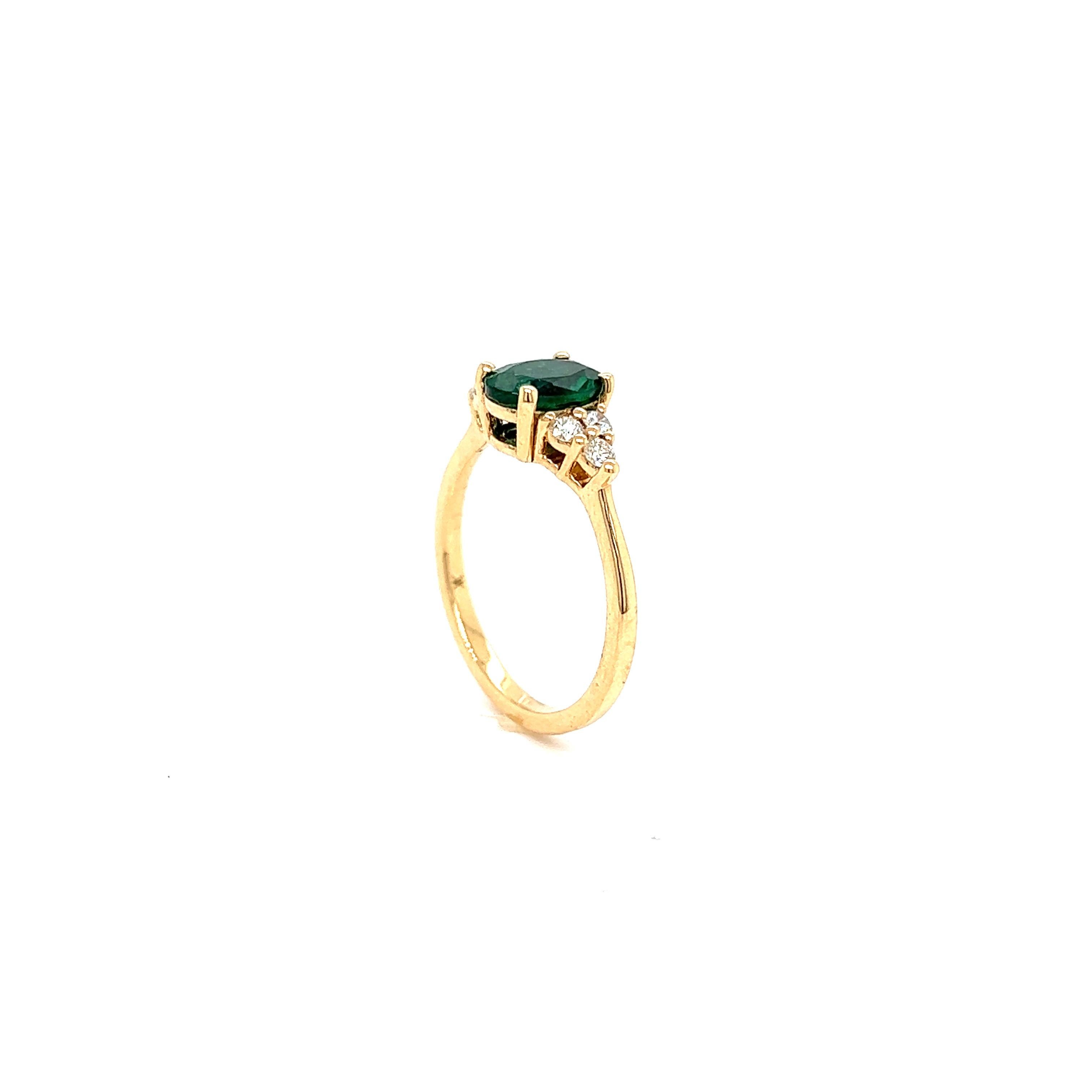 Verlobungsring aus Gelbgold mit Smaragd und Diamanten aus 18 Karat im Angebot 6