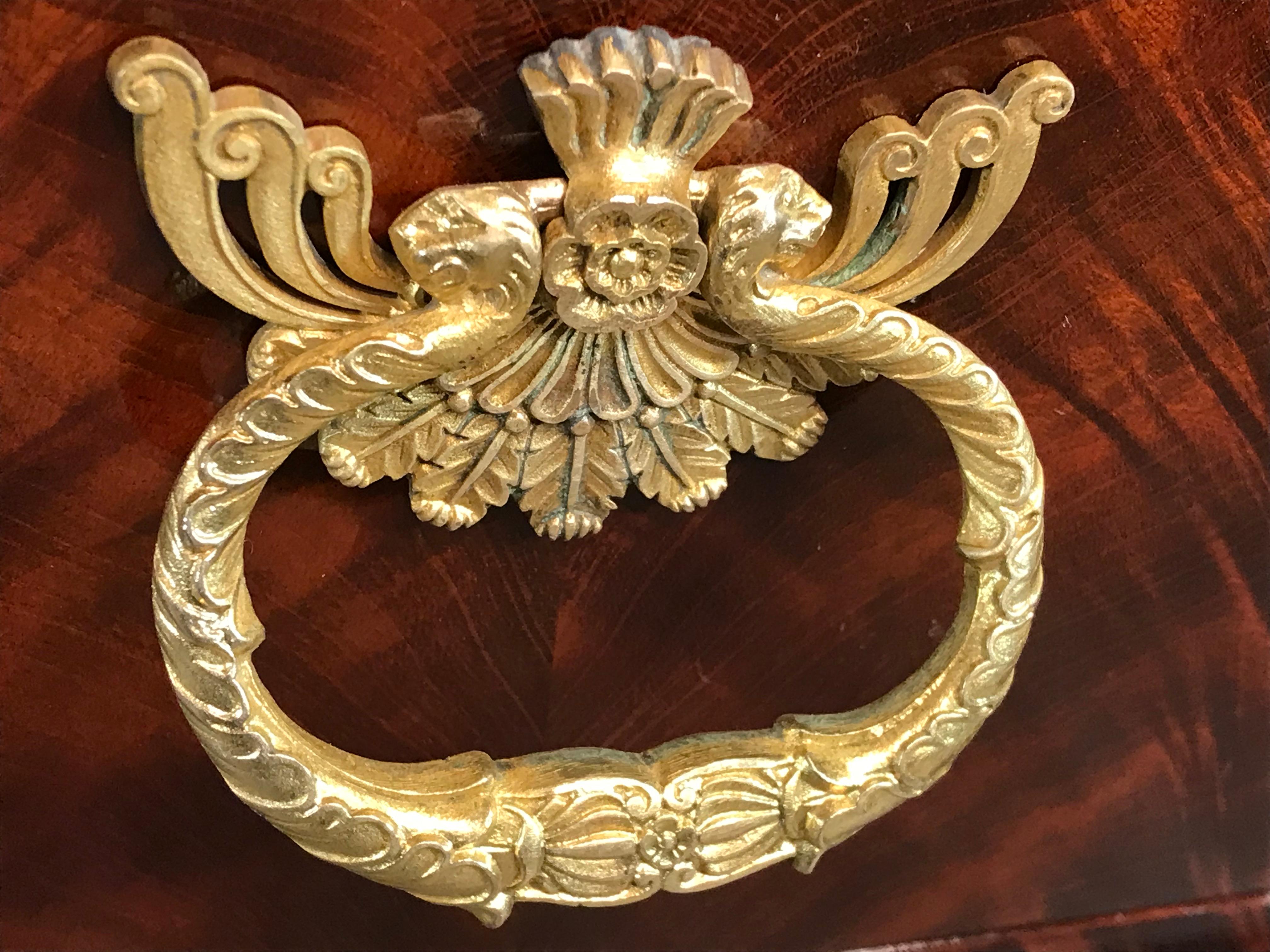 Mogano French Empire Chest of Drawers,  1810 in vendita