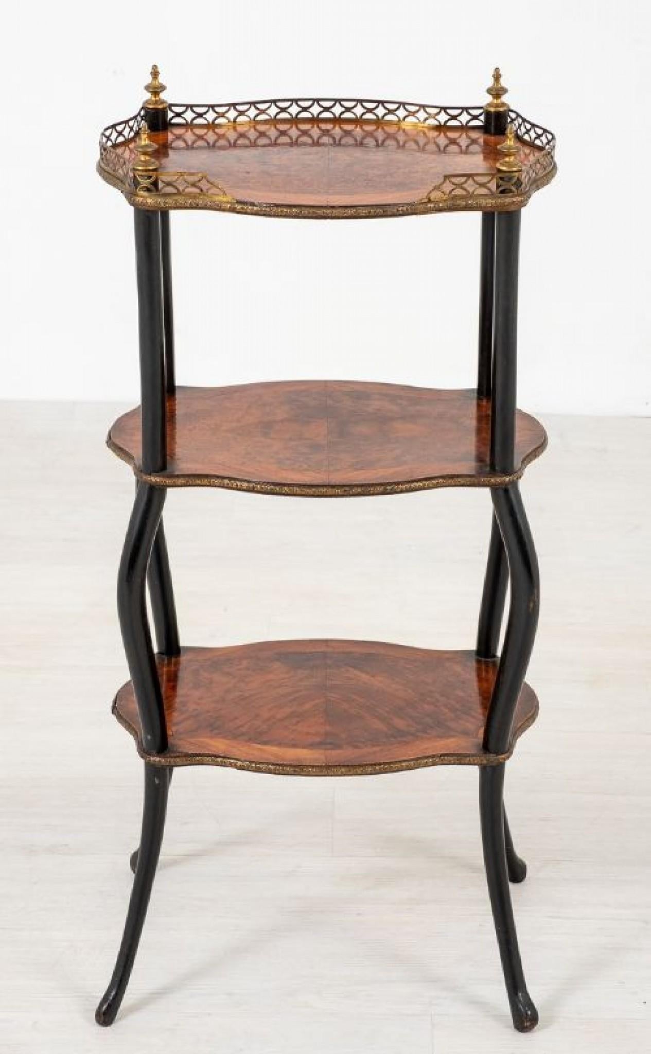 Etagere Table d'appoint ancienne circa 1900 Amboyna Bon état - En vente à Potters Bar, GB