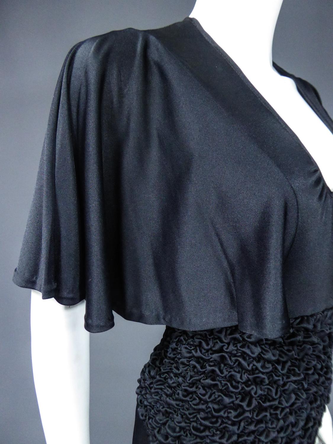 Vestido de noche francés de jersey fruncido Circa 1990 en venta 9