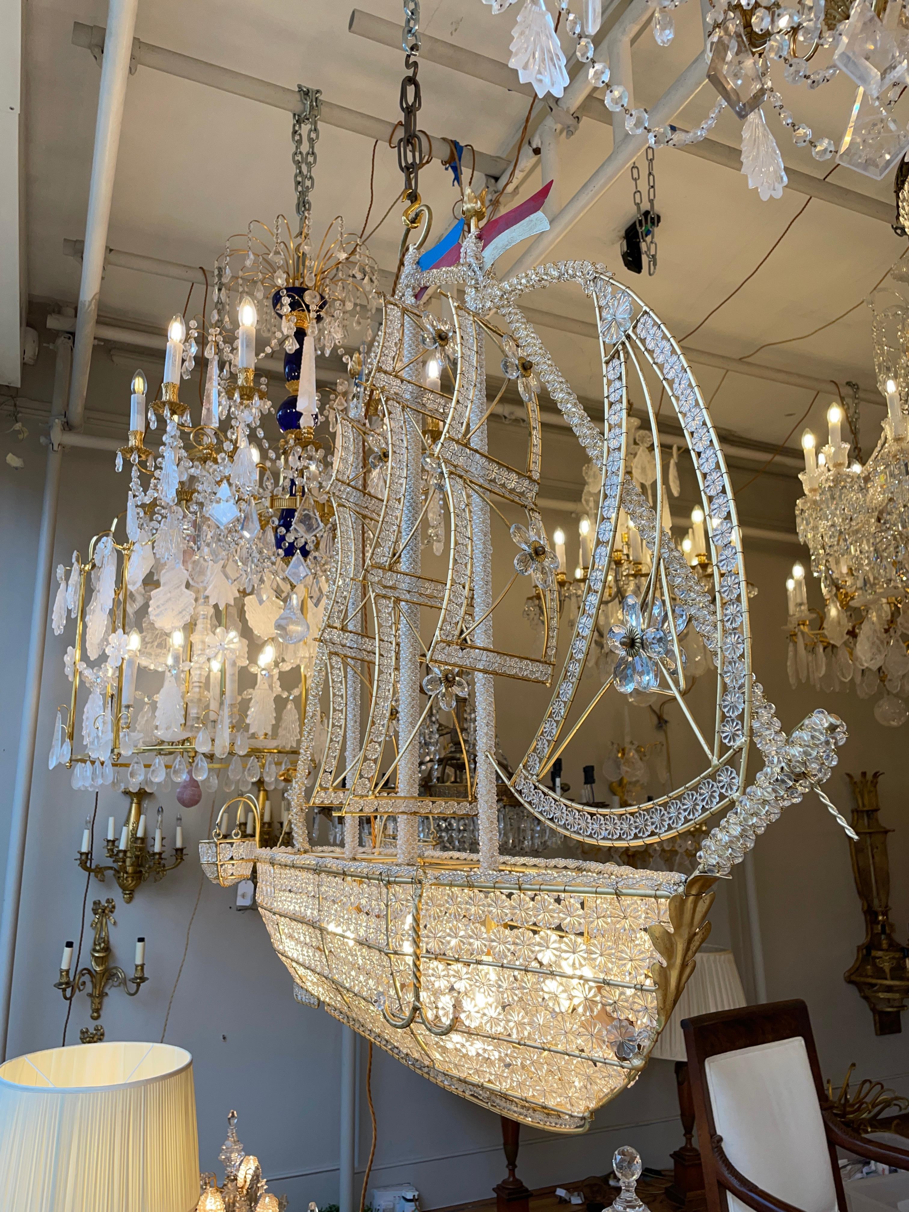 French Exceptional Ship Chandelier in crystal and gilt metal 6