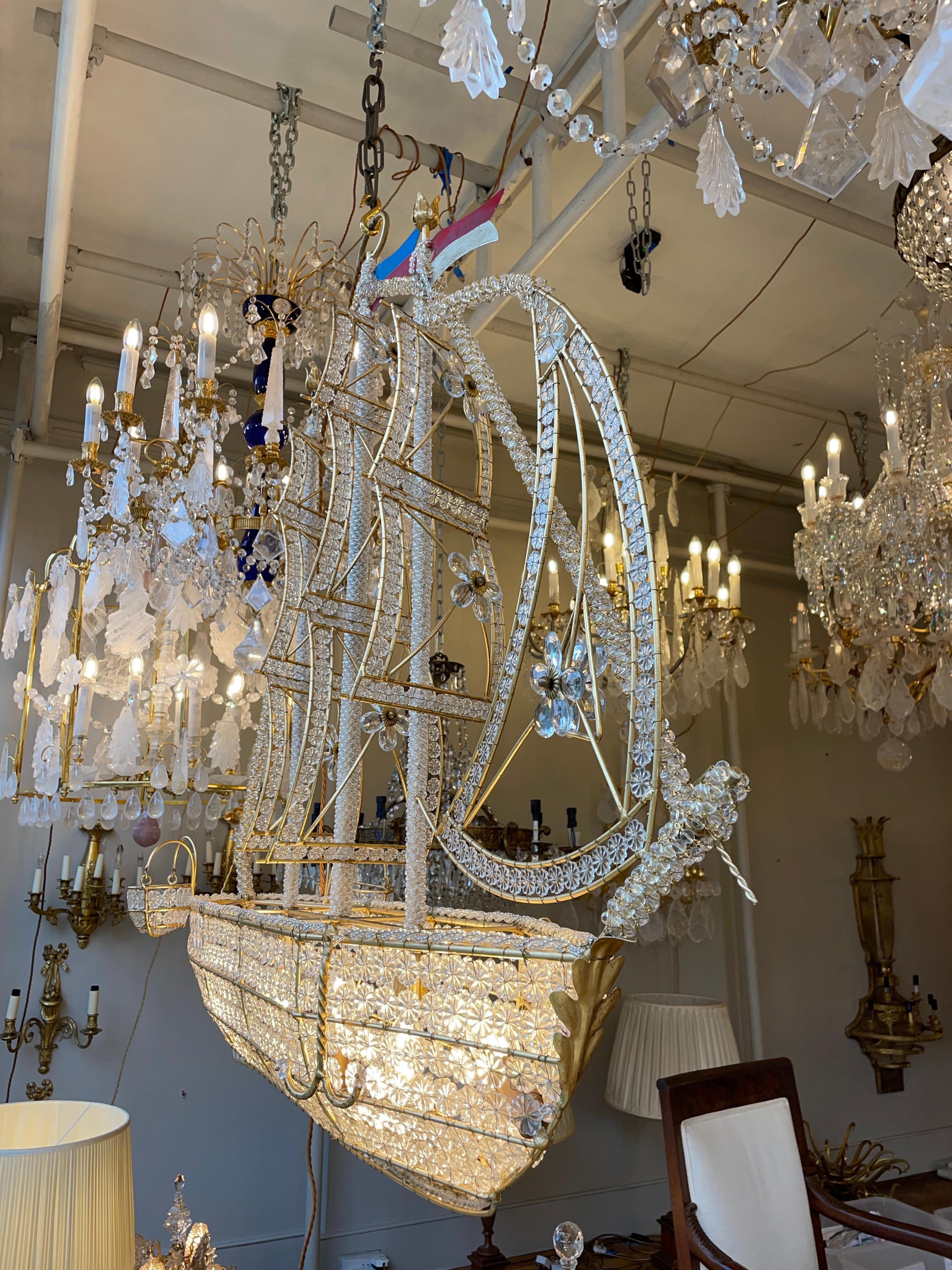 French Exceptional Ship Chandelier in crystal and gilt metal 8