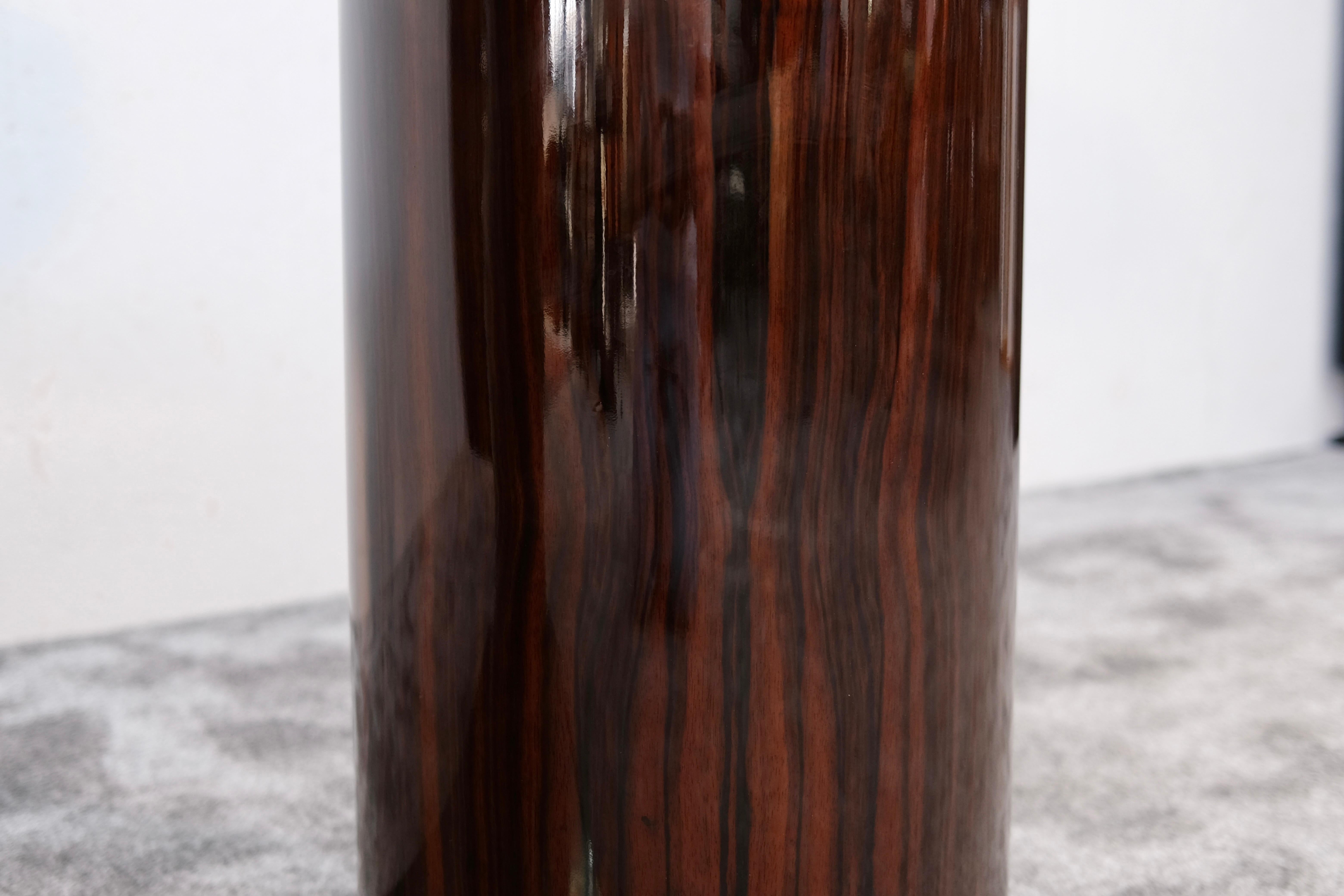 Mesa de comedor francesa Art Decó extensible en macasar y negro con mármol, años 30 en venta 10