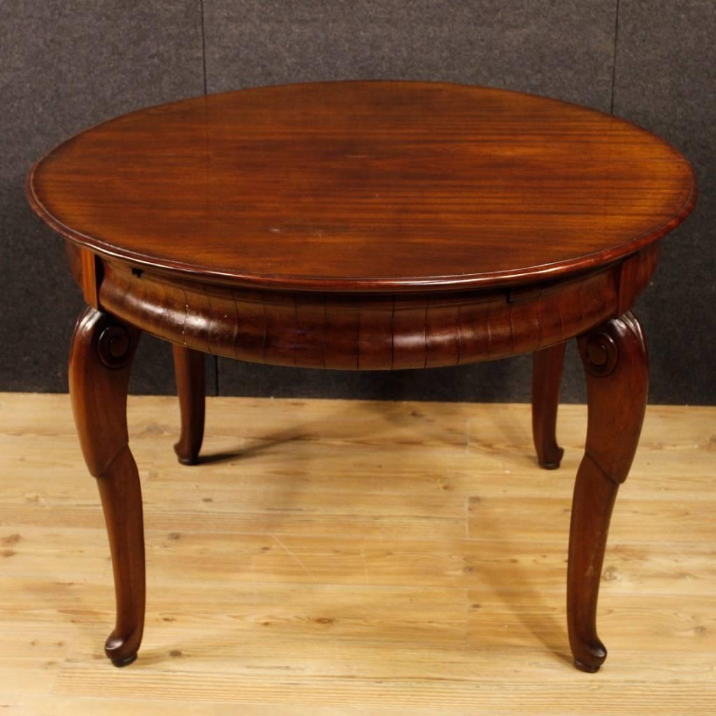 French Extendable Dining Table in Mahogany Wood from 20th Century In Good Condition In Vicoforte, Piedmont