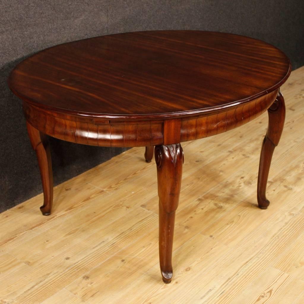 French Extendable Dining Table in Mahogany Wood from 20th Century 5